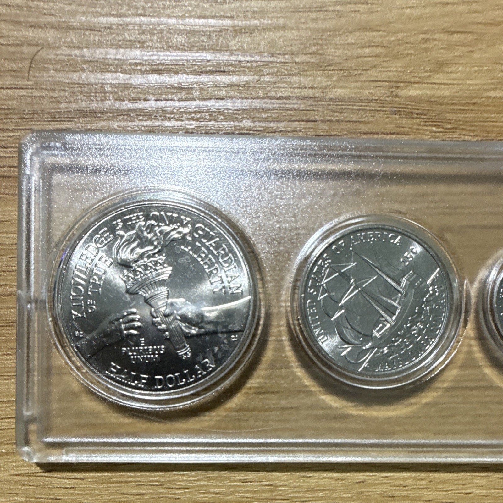 2026 Mint Set Uncirculated 5 Coins Plastic Holder Uncertified