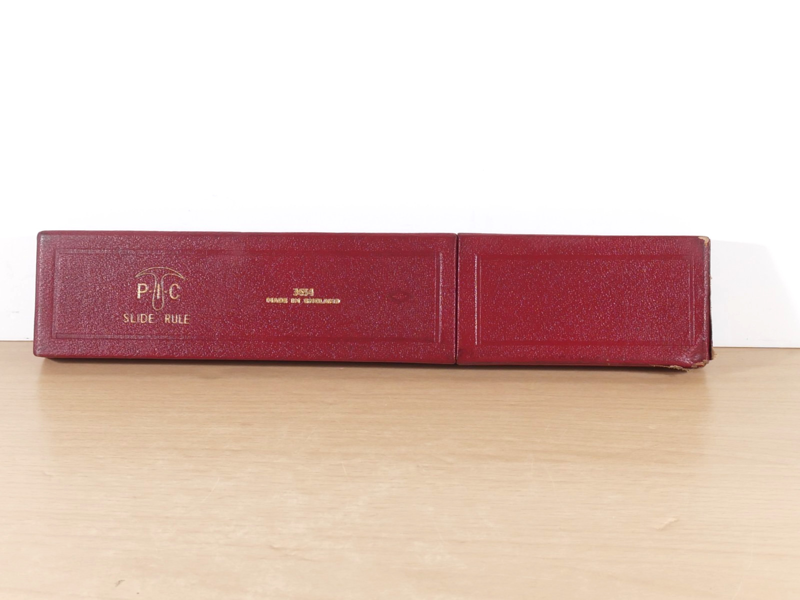 Used A. G. Thornton PIC No. F 3654 PC 8 10 " Slide Rule Cased