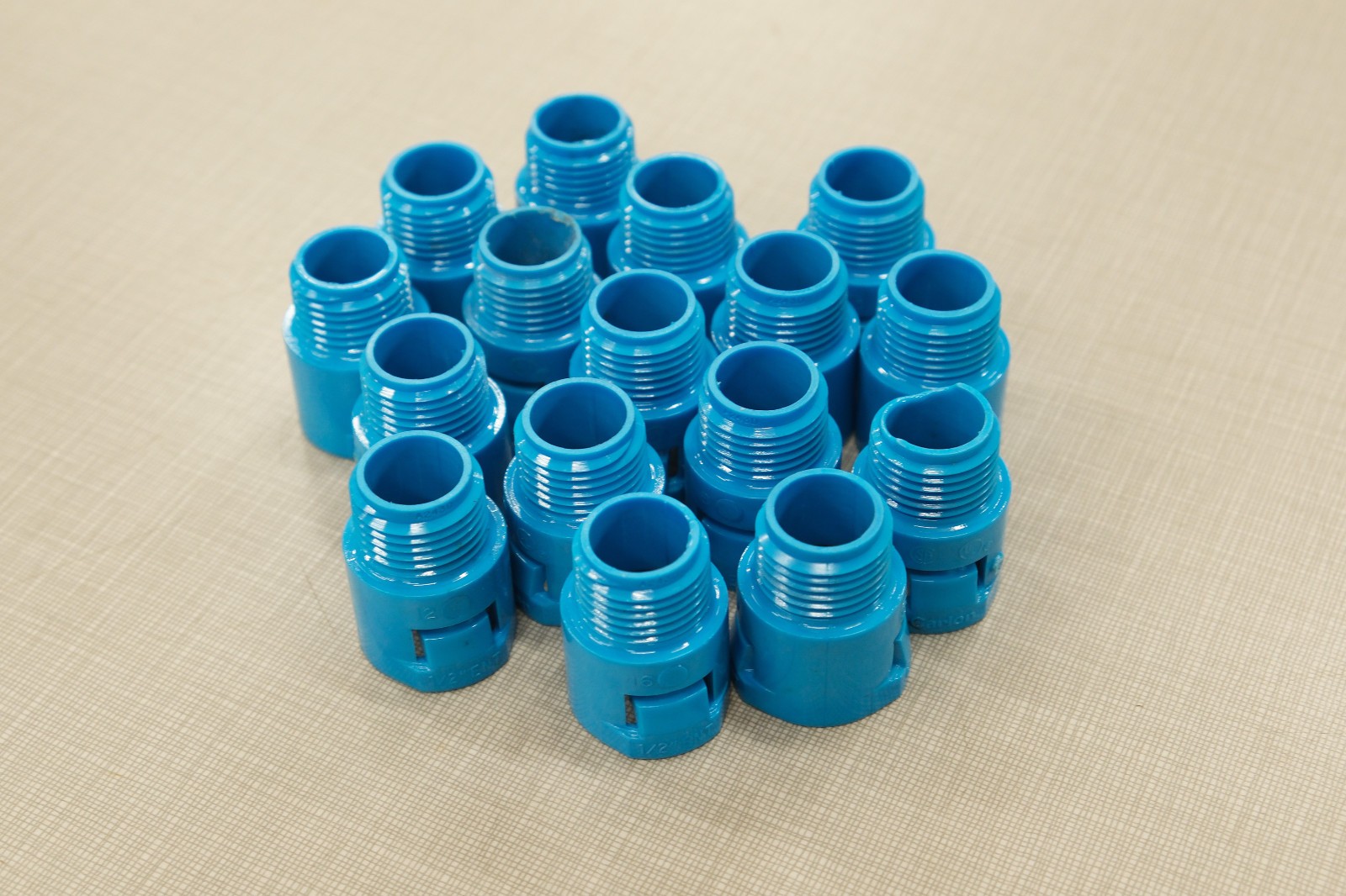 Carlon 1/2" ENT Threaded Male Adapter - 16 Pcs