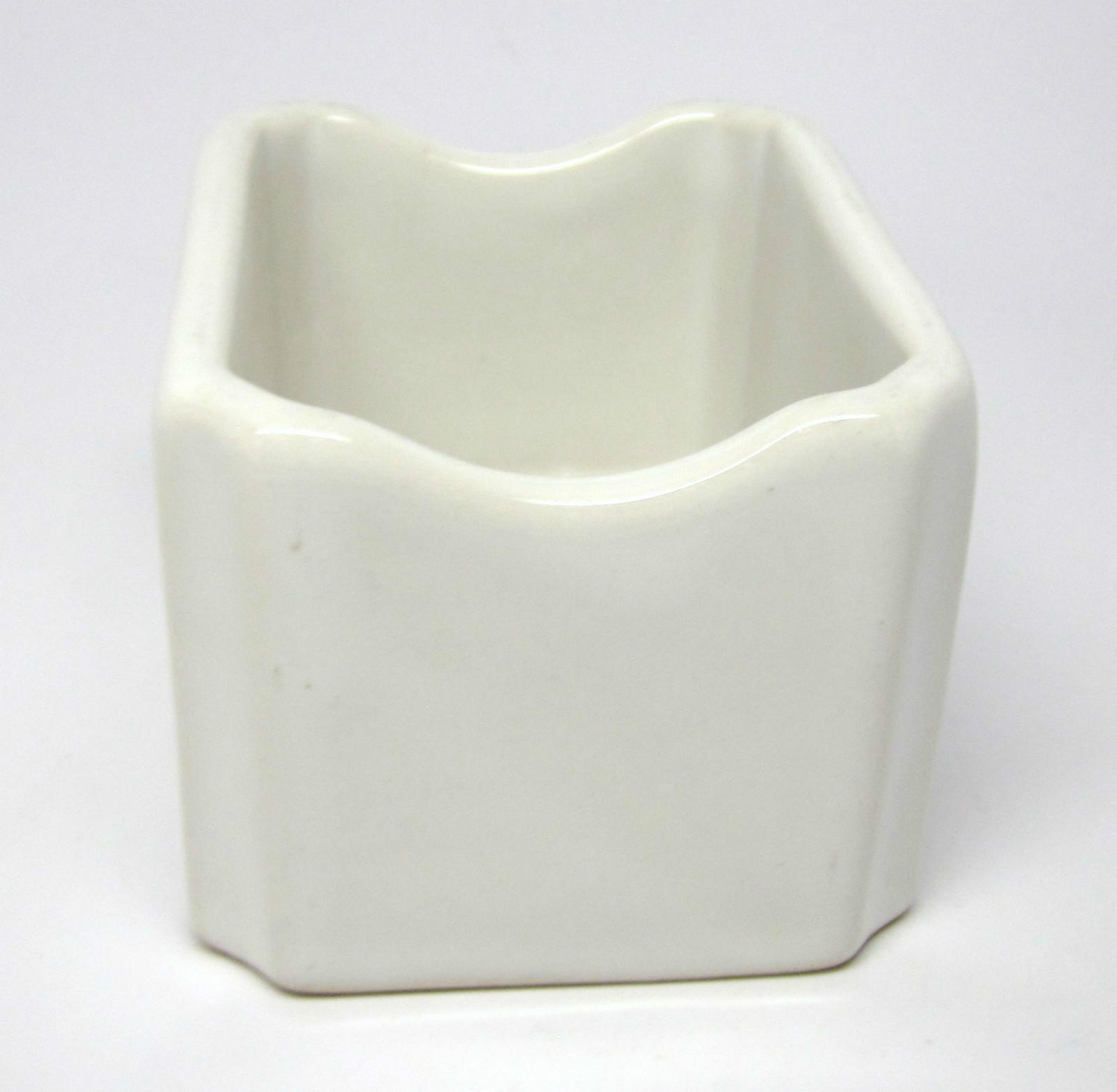 Bel Terr White Sugar Packet Holder #9716