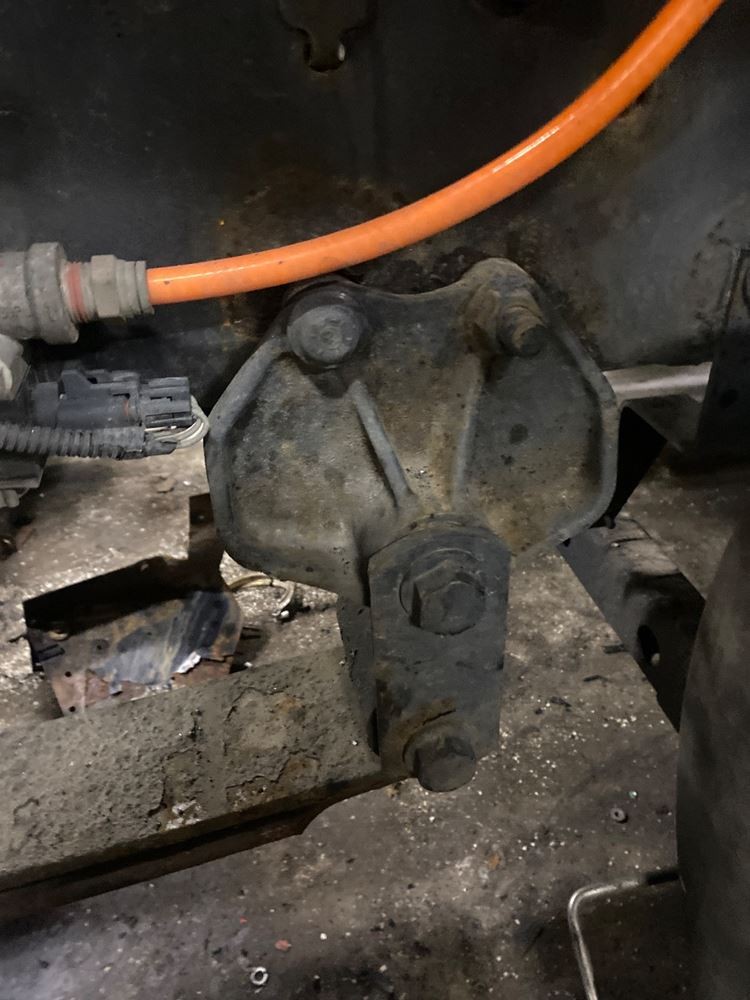 Front Leaf & Springs N/A Used P-12404