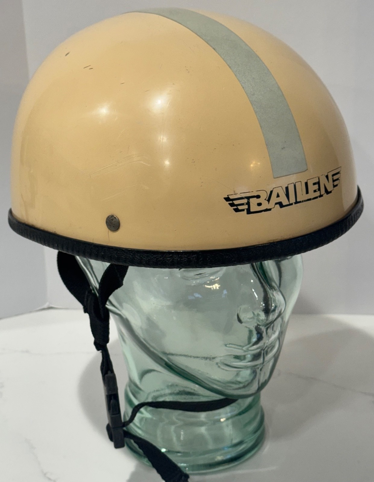 VINTAGE 1984 BAILEN CYCLING BIKE WHITE HELMET