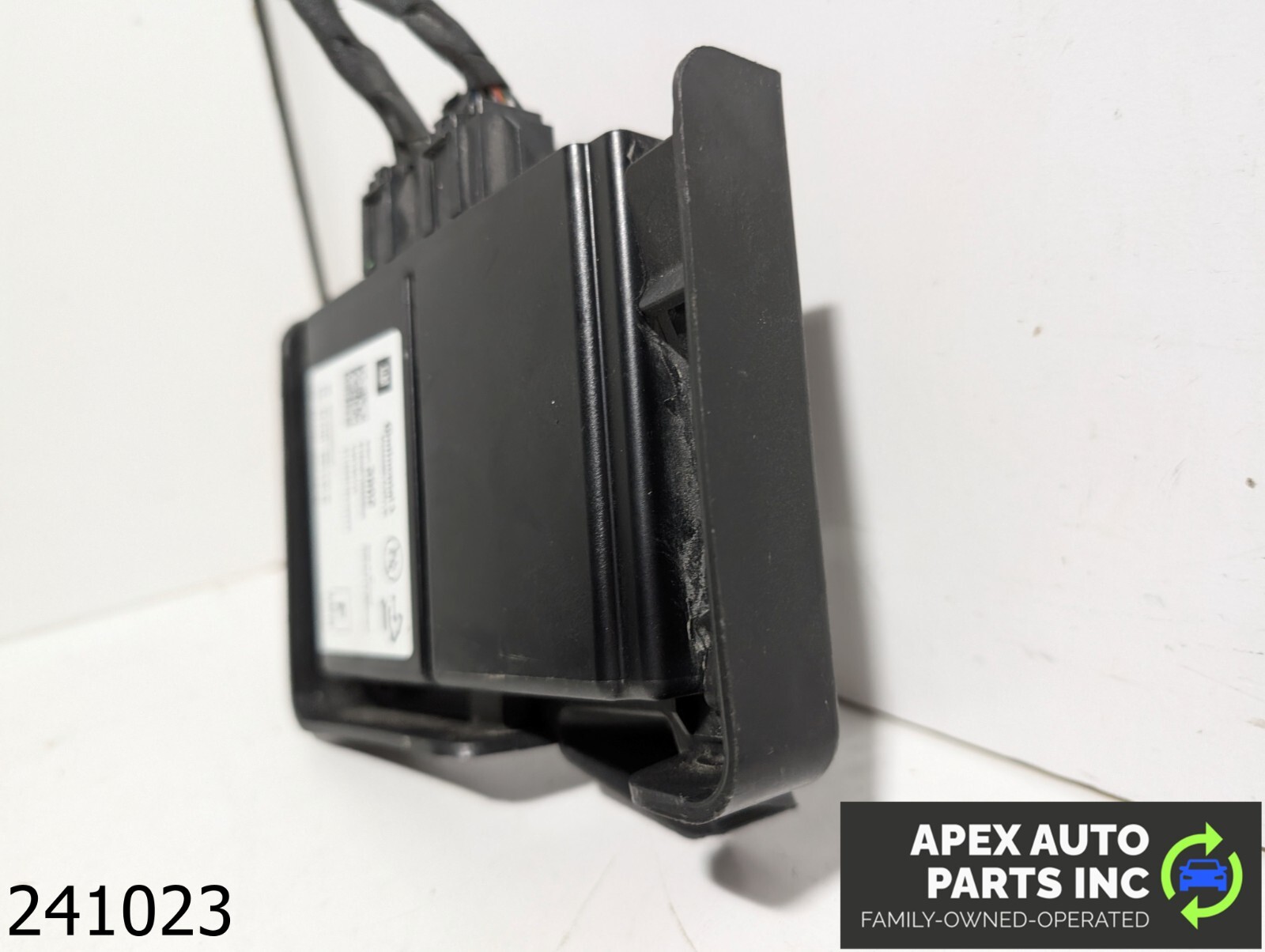 OEM 2016 Chevrolet Malibu Collision Avoidance Mitigation Relay Control Module