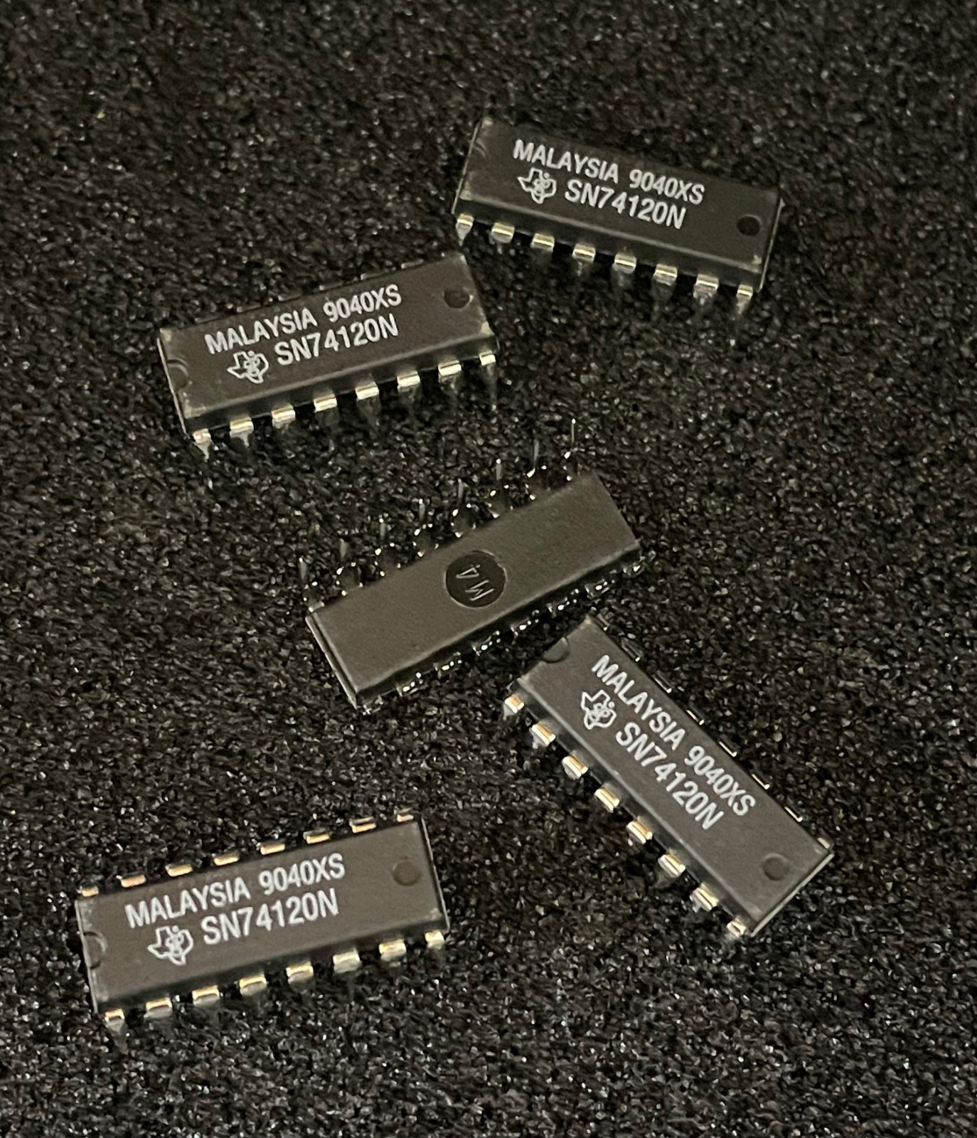 5pc T.I.  SN74120N   Integrated Circuit Plastic Package **NOS