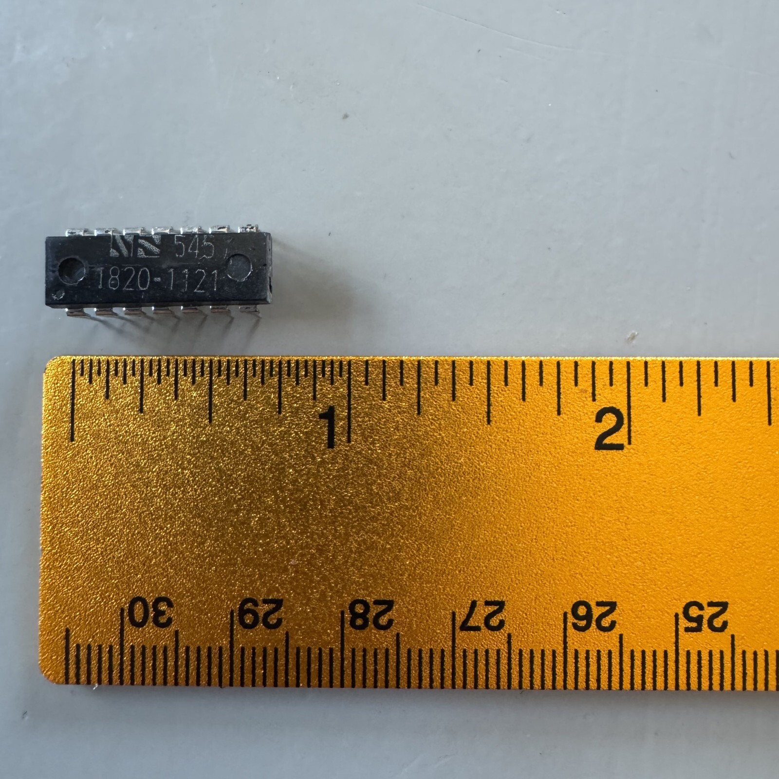 HP / AGILENT 1820-1121 integrated circuit ic