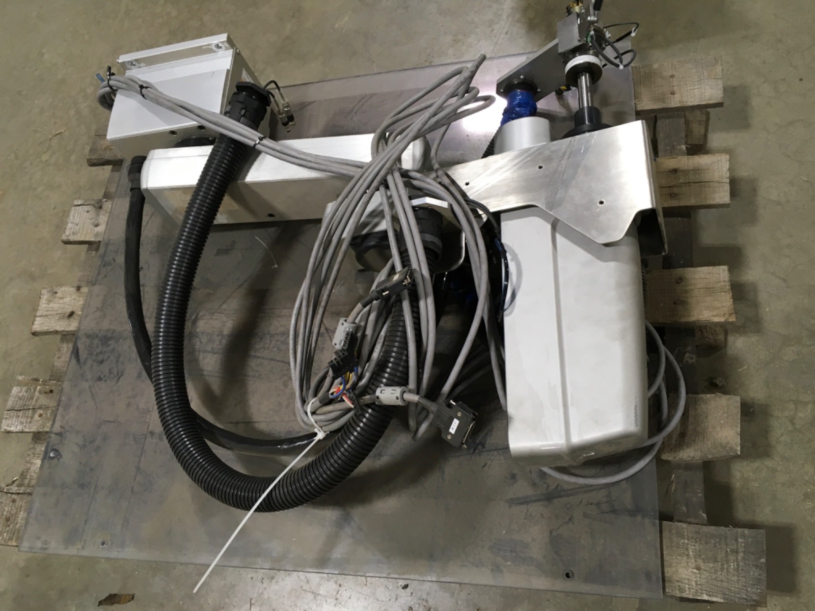 Yamaha YK600XG Robot Arm Assembly (KB)