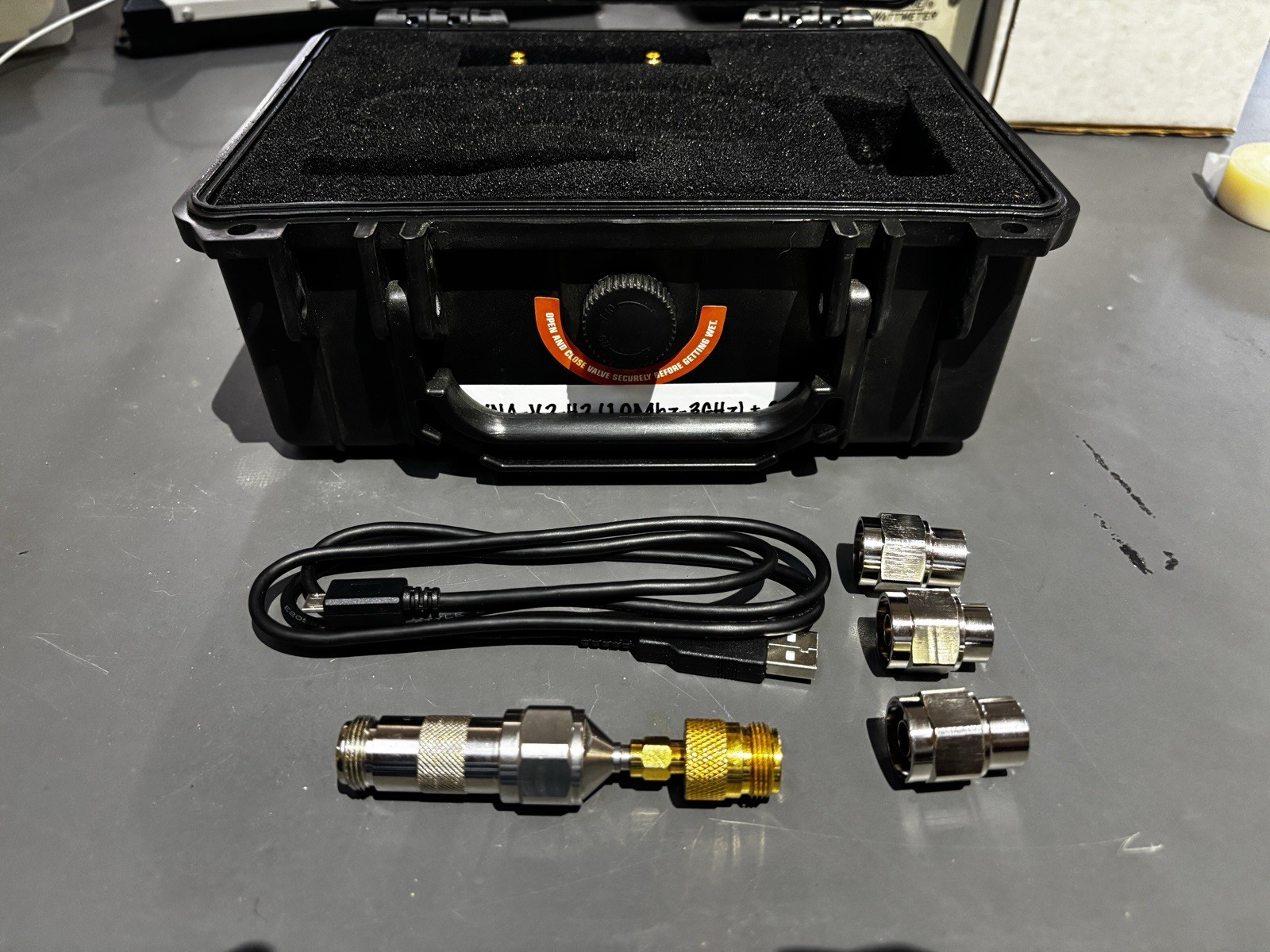 NanoVNA-V2-H2 10MHz-3GHz Vector Network Analyzer + SOLT Kit in Case