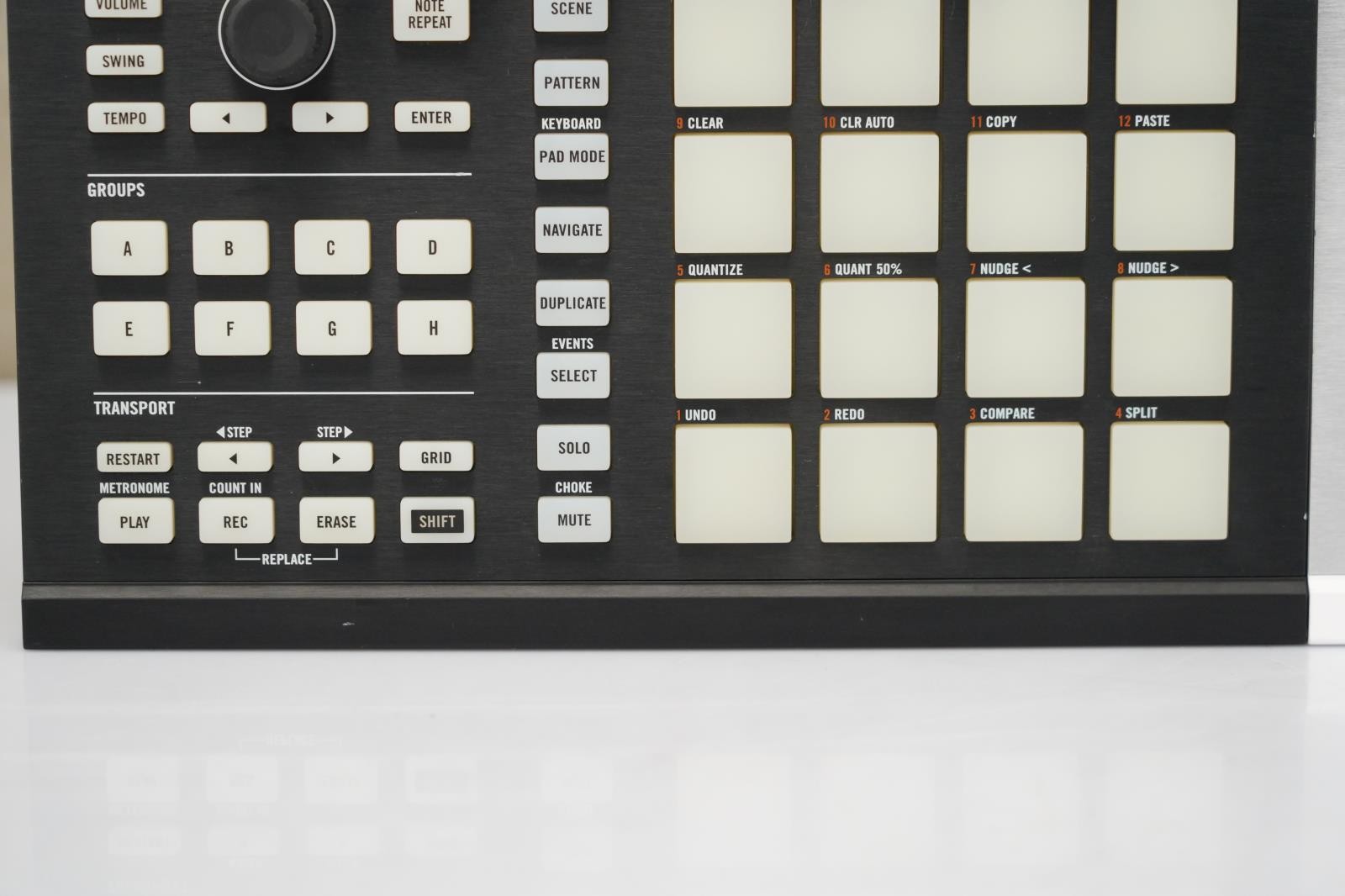 Native Instruments Maschine Mk2 & Maschine Mikro Mk2 Controllers #56170