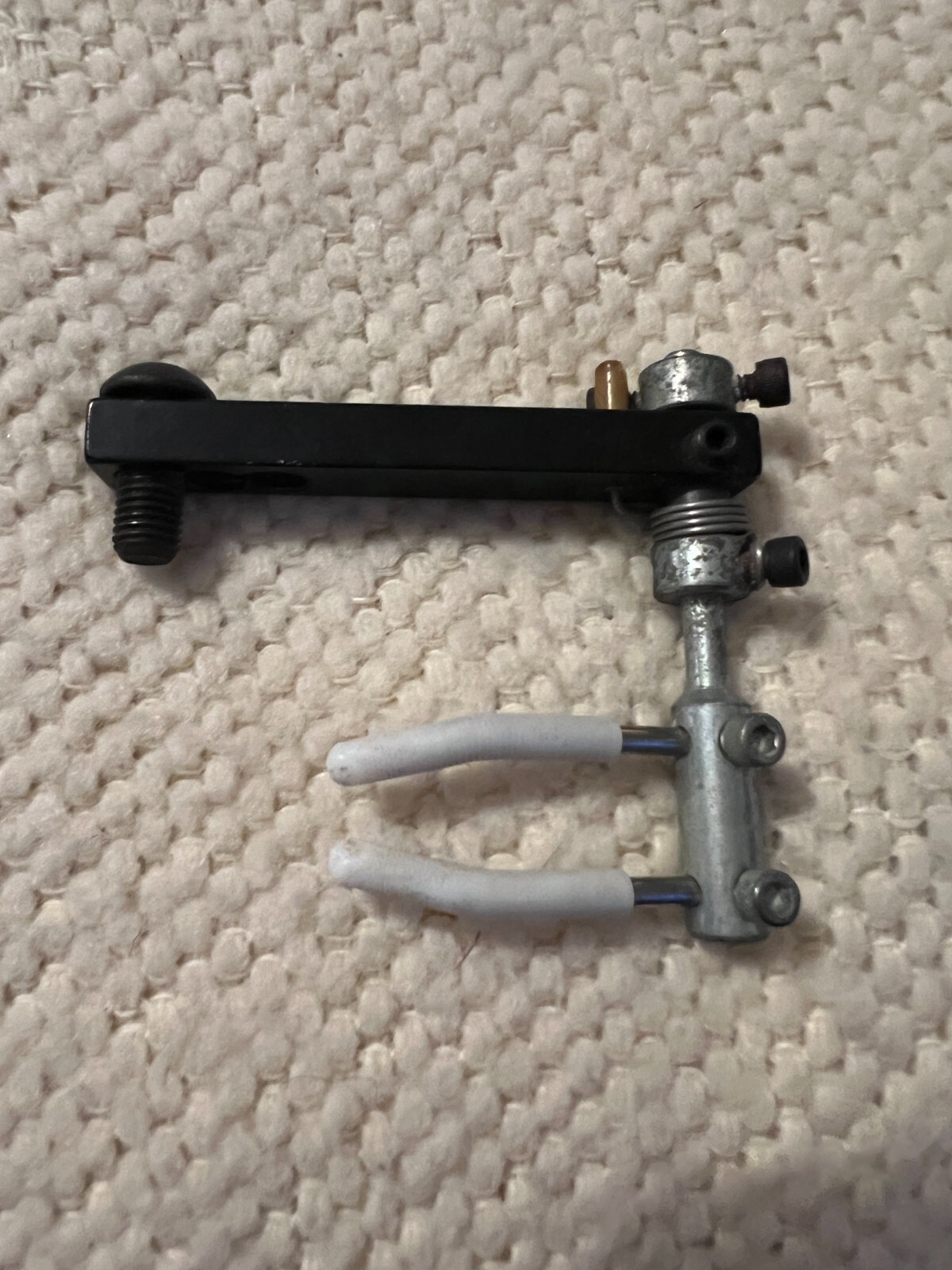 Golden Key Futura Flipper Rest