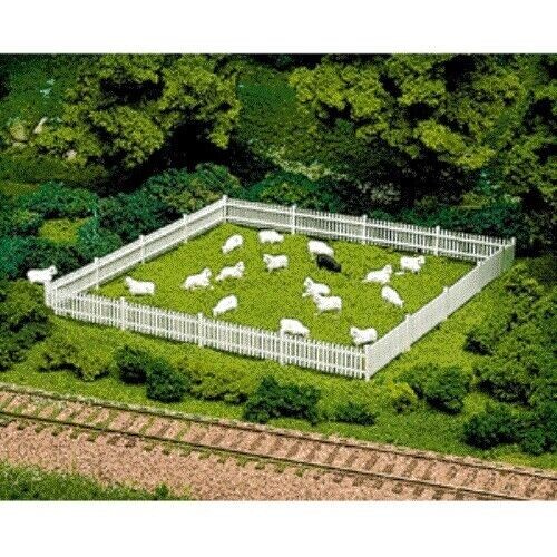 Atlas 779 HO Sheep (16 White & 1 Black)