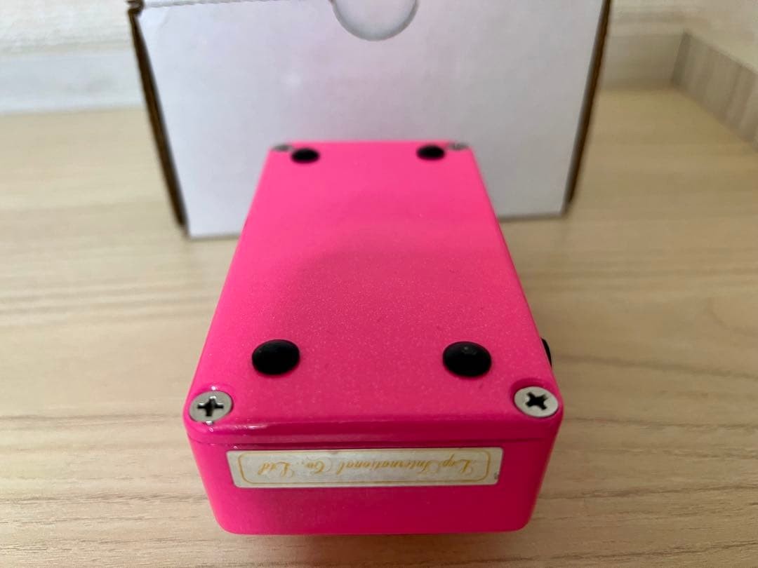 Wren and Cuff PHAT PHUK B Guitar Pedal