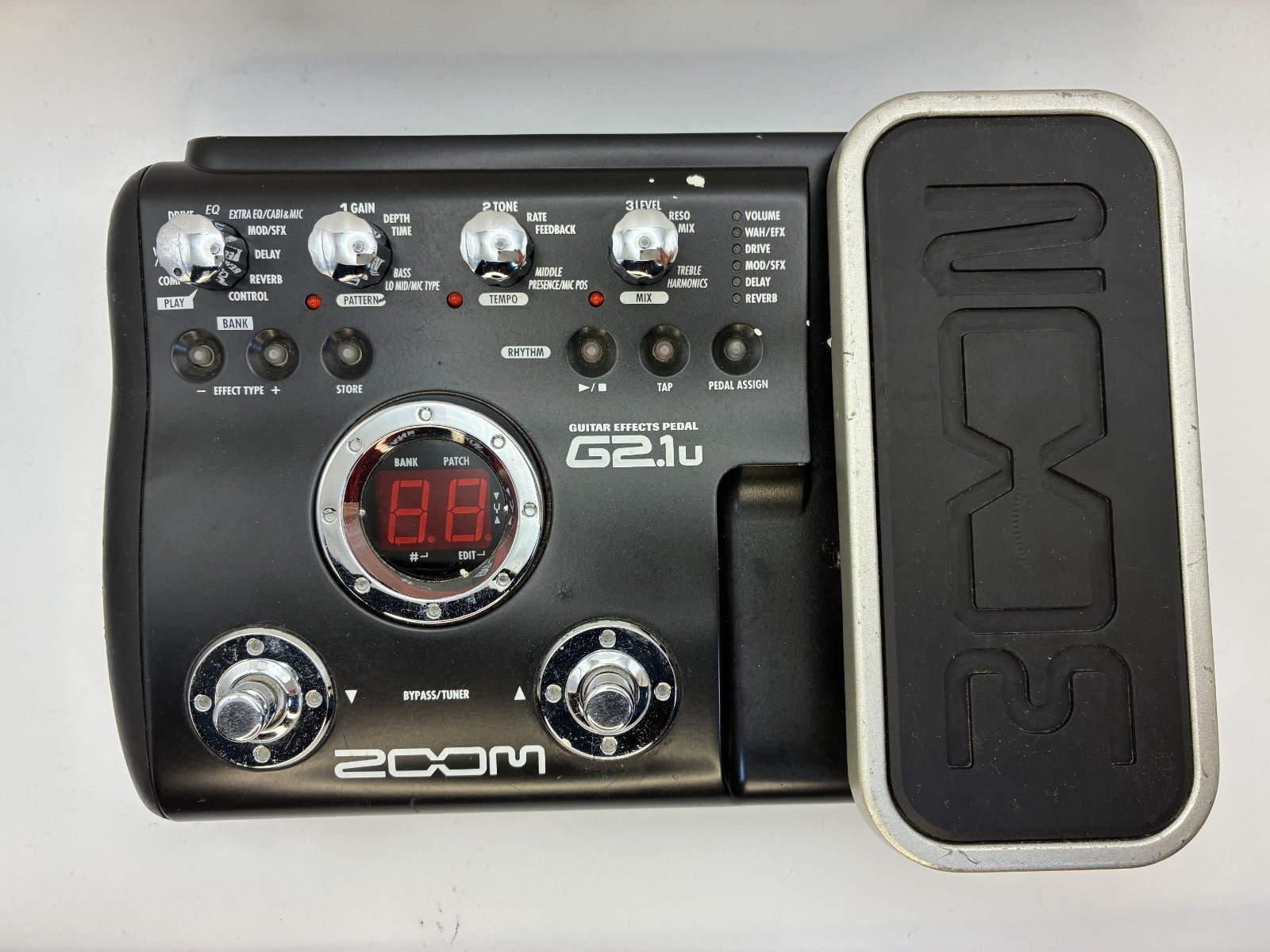 ZOOM G2.1u Guitar Multi Effects Processor Tested w/ Demo Made in China