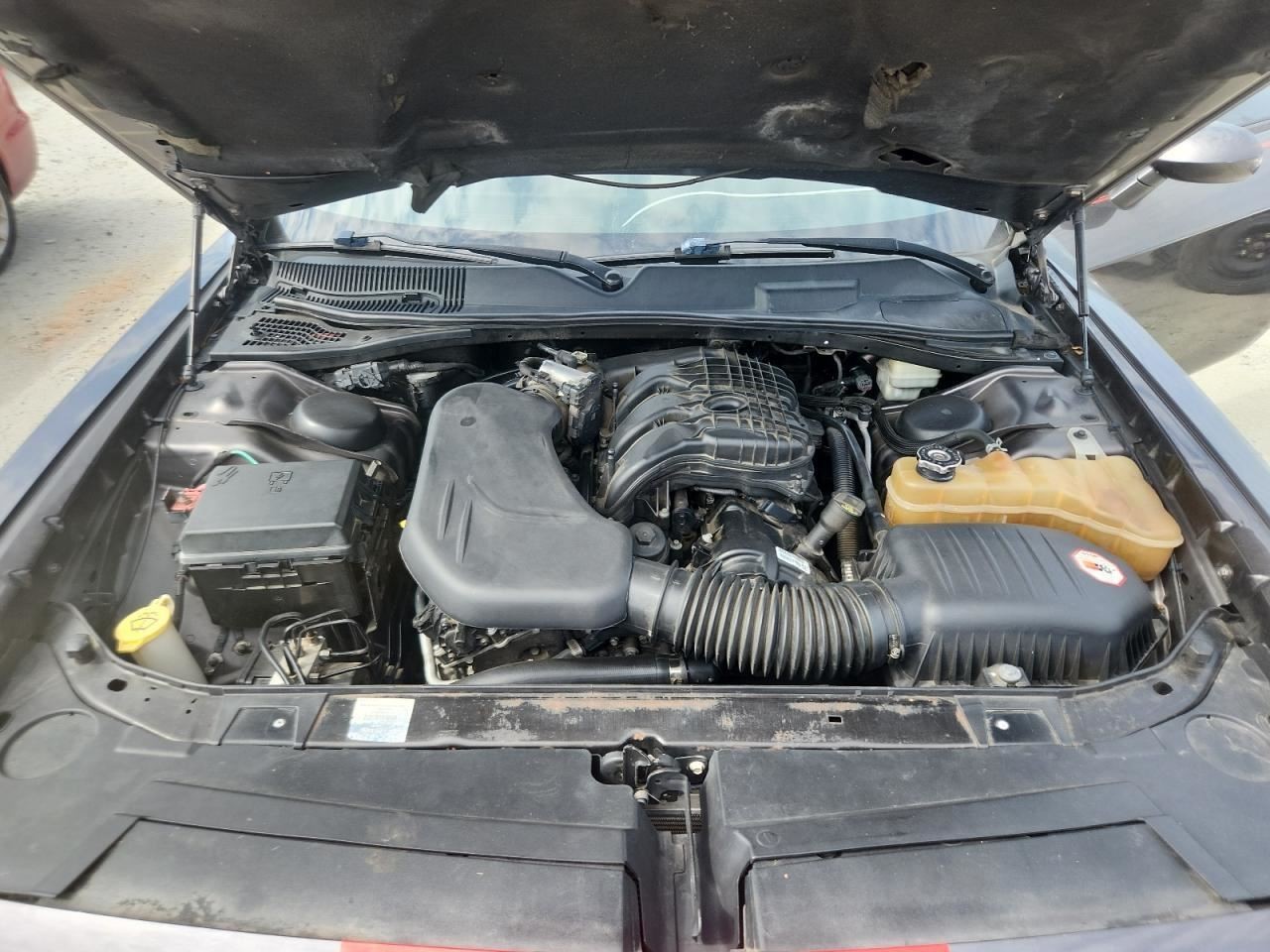 CHALLENGE 2013 Glove Box 4972439