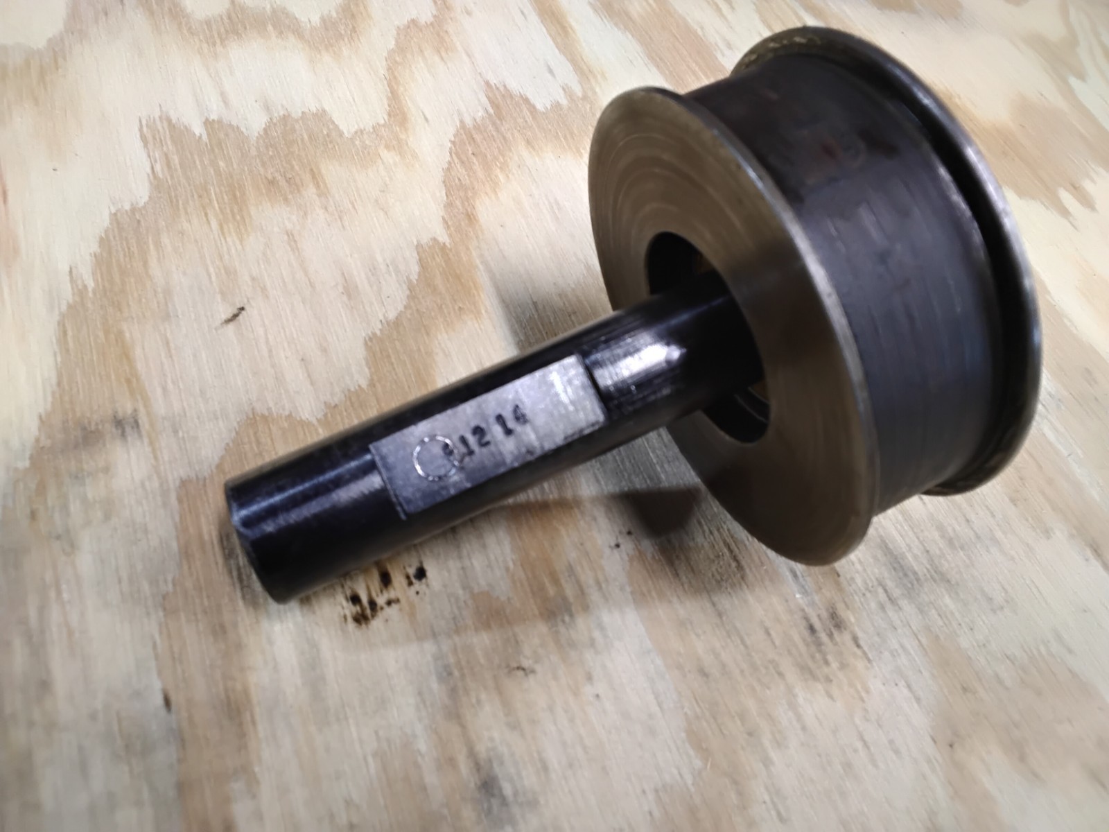 Reid 618HR Surface Grinder Idler Pulley with Shaft