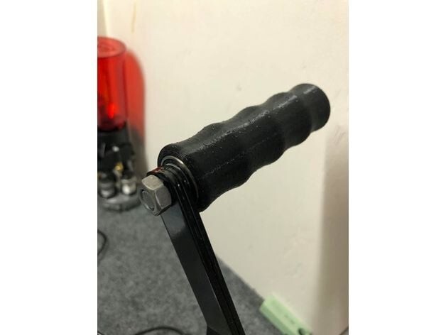 Lee APP Ergonomic Handle. Ball Bearing Design with all hardware.