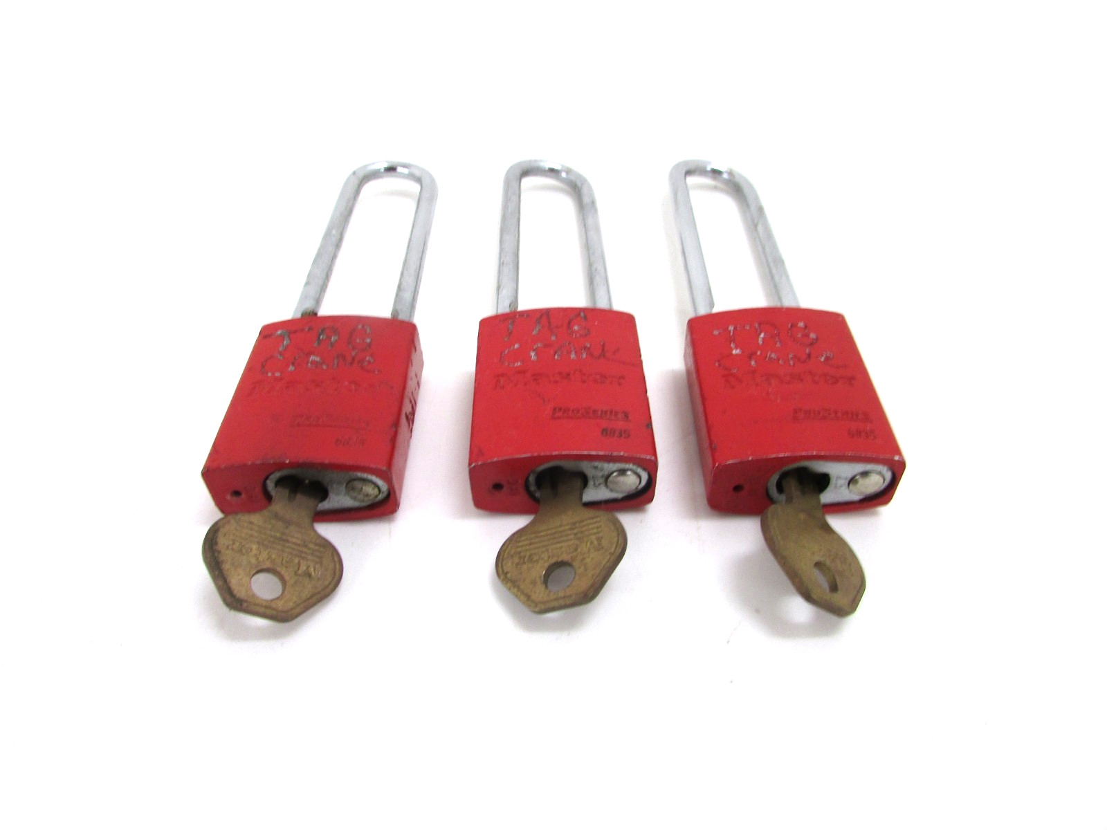 3 MASTER LOCK 6835 PADLOCKS, 3" SHACKLE SECURITY LOCKS