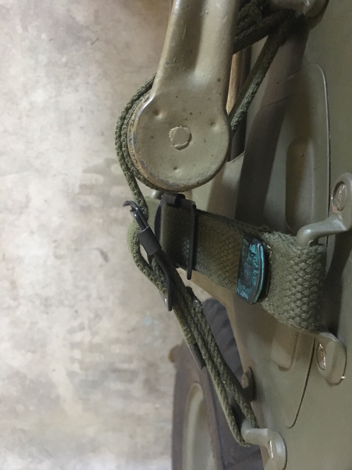 Pioneer Tool Straps GPW MB Willys jeep original style, thickness and weight
