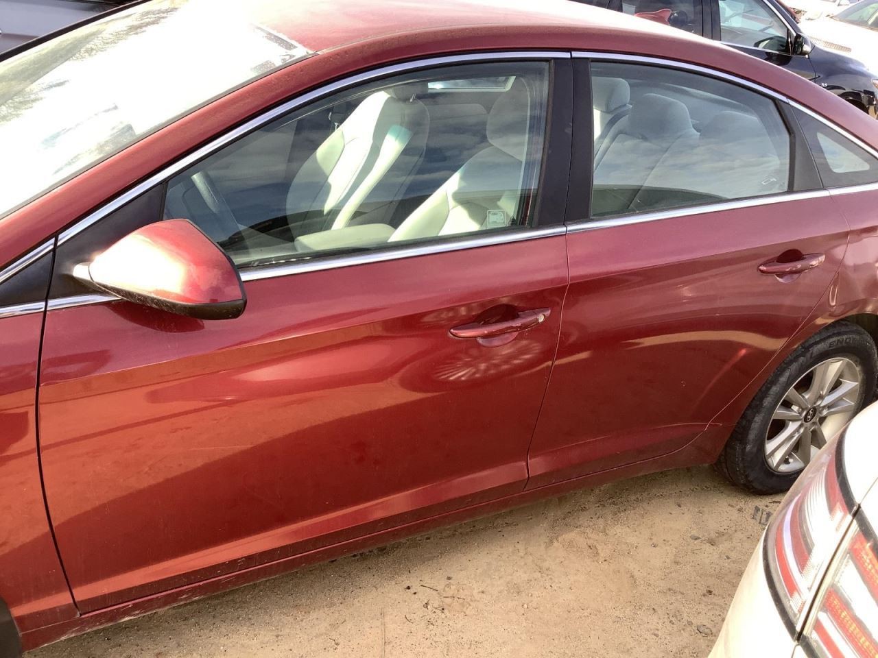SONATA 2016 Glove Box 4936490