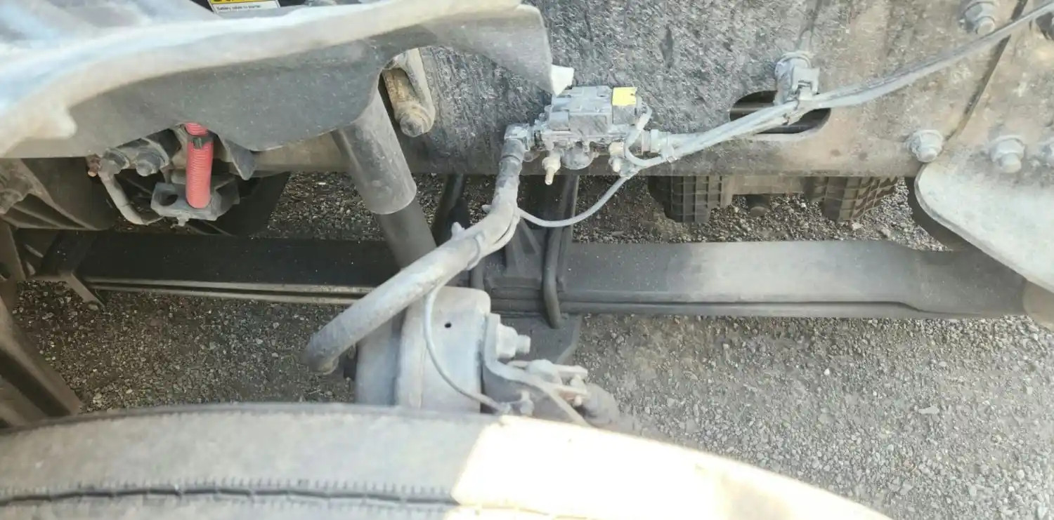 (Used) 2021 Freightliner Cascadia 126, FRONT LEAF SPRINGS Front Leaf & Springs