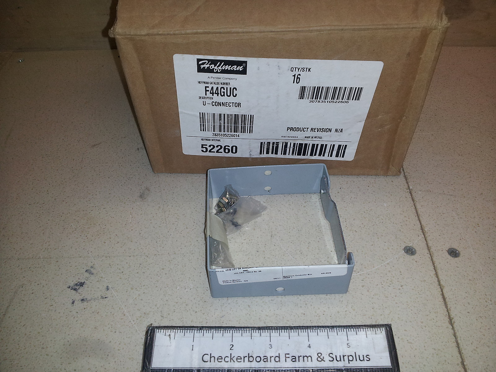 NOS Hoffman F44GUC NEMA-1 Wireway U-Connector 52260 4" x 4" 39131711-- Box of 16