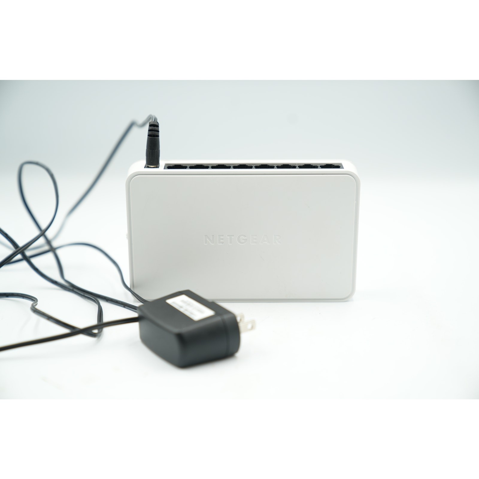 Netgear GS605v5 5-Port Gigabit Ethernet Switch White Desktop Network Hub Tested