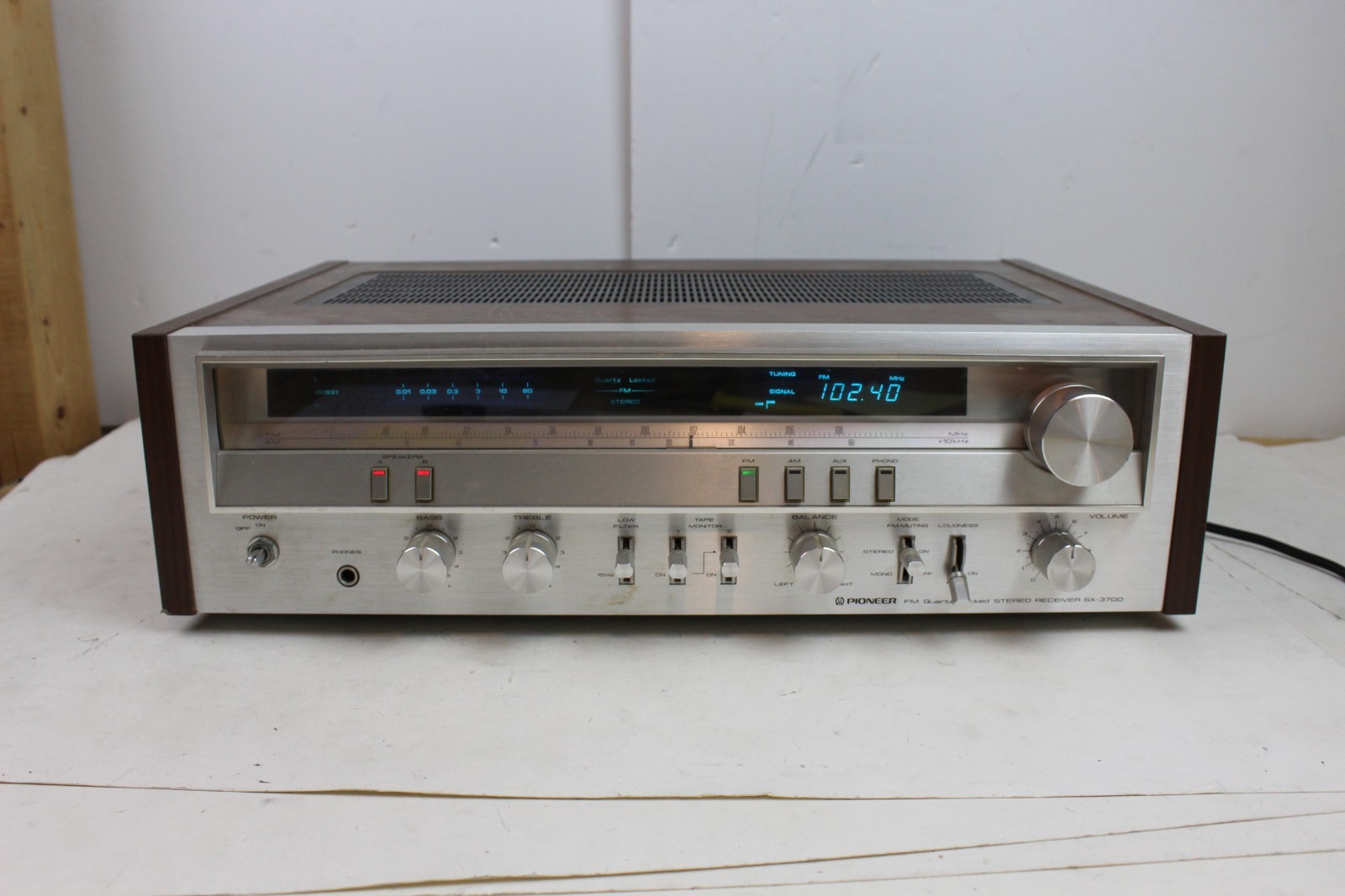 Pioneer SX-3700 AM/FM Vintage Stereo Receiver Amplifier amp
