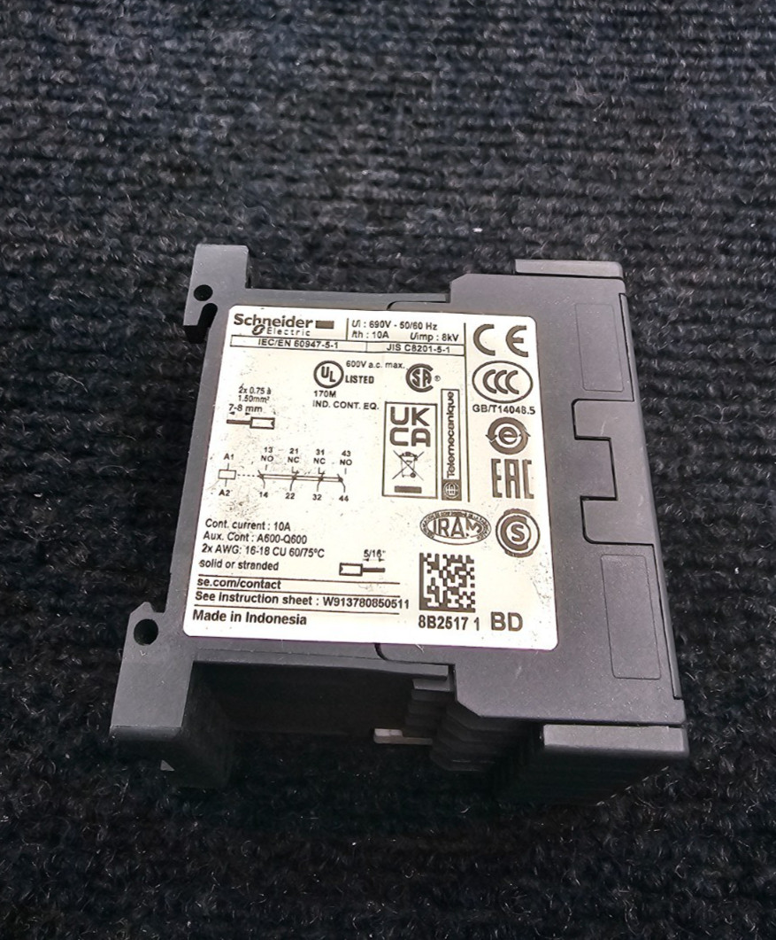 Schneider Electric CA3KN223BD Control Relay 24V DC TeSys Control 024175