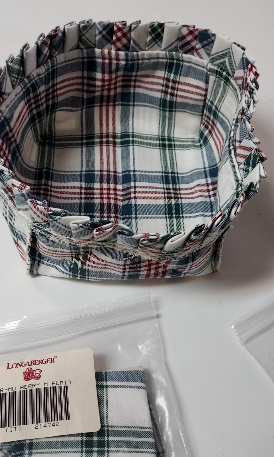 Longaberger  Liner-Mo Berry M Plaid Fabric in Gray, White, Red, New