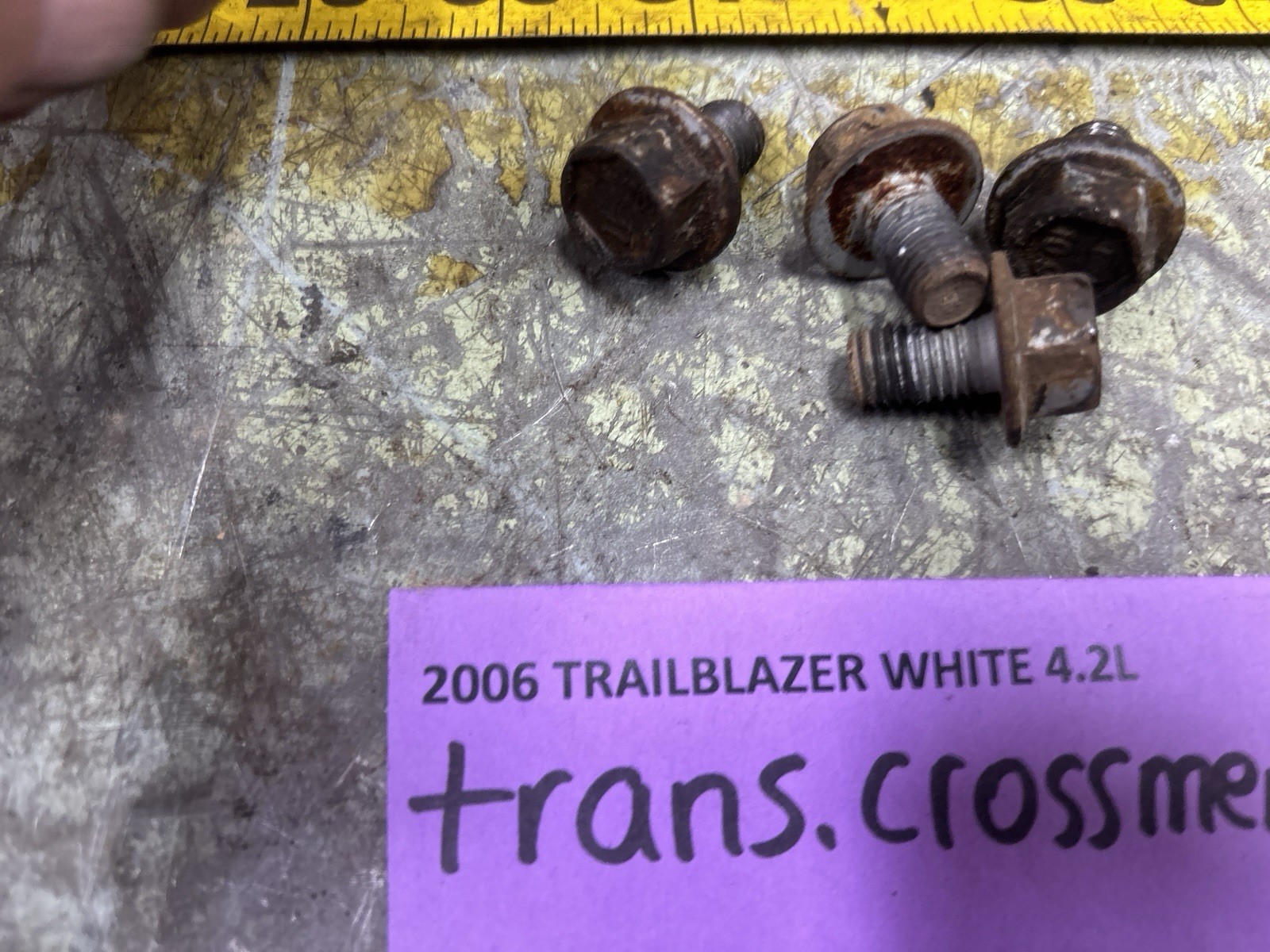 02-09 Trailblazer Transmission Cross Member Short Bolts Set Of 4