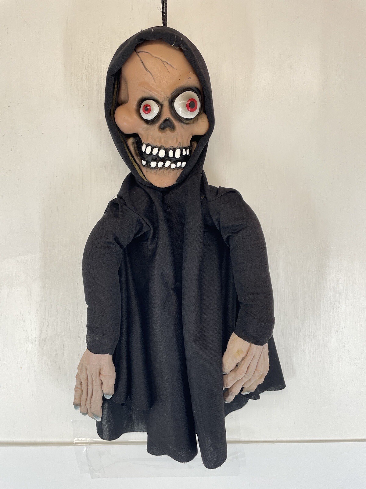 Vintage Hanging Prop Halloween Shrouded Skeleton Ghoul Decoration
