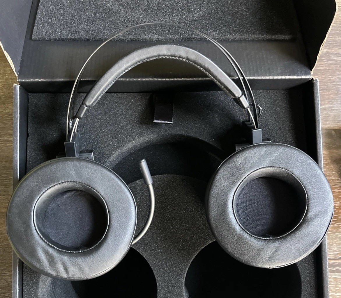 Razer Thresher Ultimate 7.1ch Dolby PS4 Wireless Gaming Headset