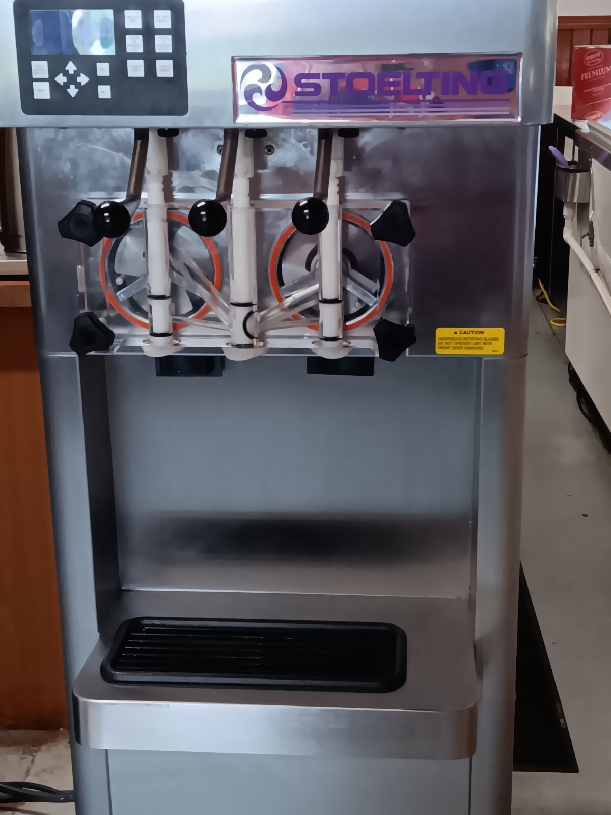 STOELTING F231 SOFT SERVE ICE CREAM and YOGURT MACHINE WATER COOLED