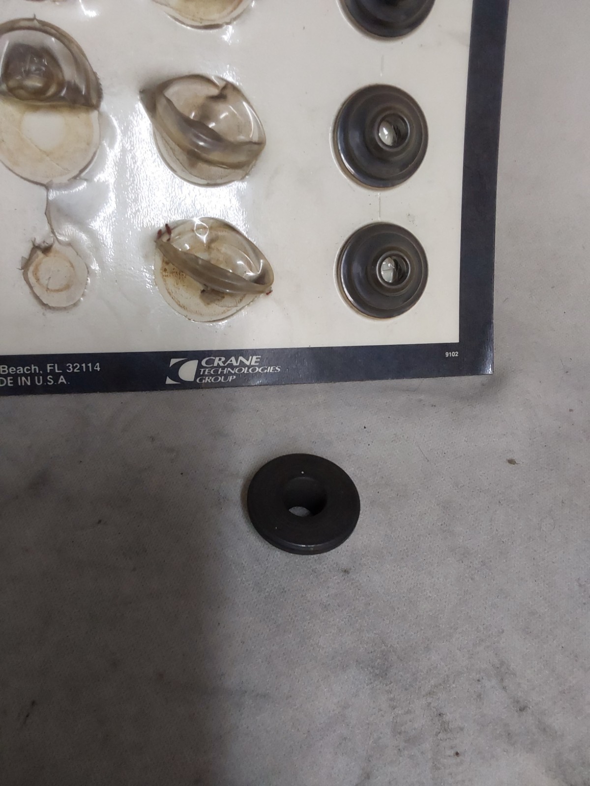 NOS Crane 99909-4 Valve Spring Retainers