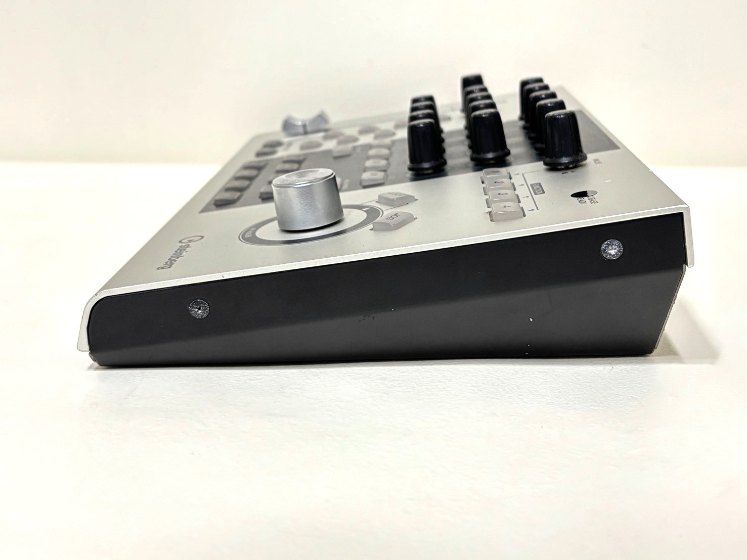Steinberg CC121 USB Controller Advanced Integration Controller From Japan