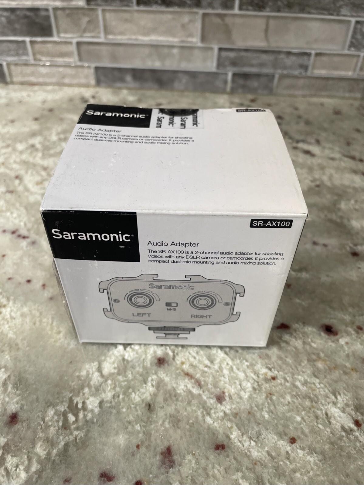 Saramonic SR-AX100 Universal Audio Adapter with 3.5mm Inputs for DSLR Cameras