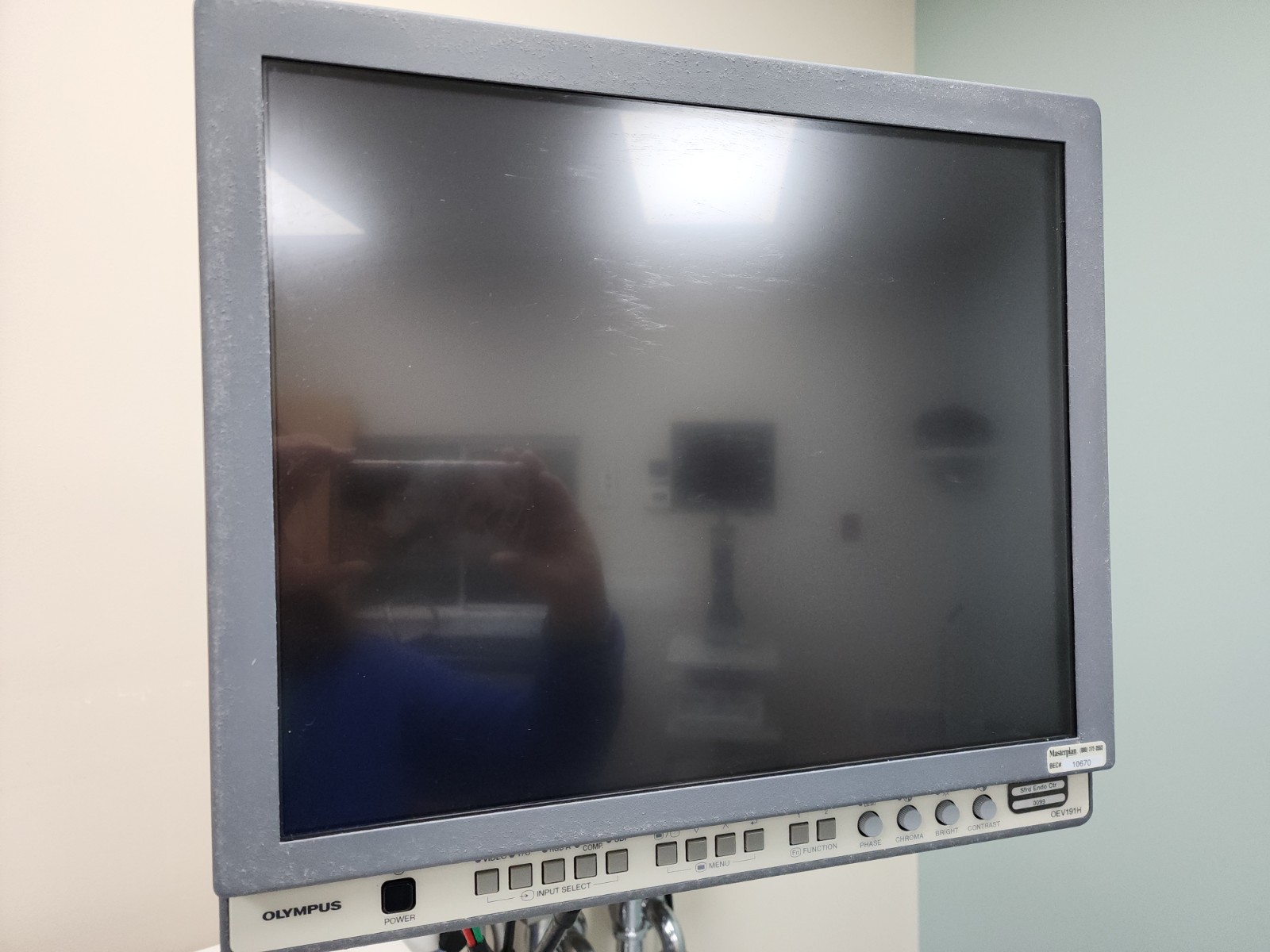 Olympus Video Screen with Arm Mount RGB Sync Cable and Power Supply