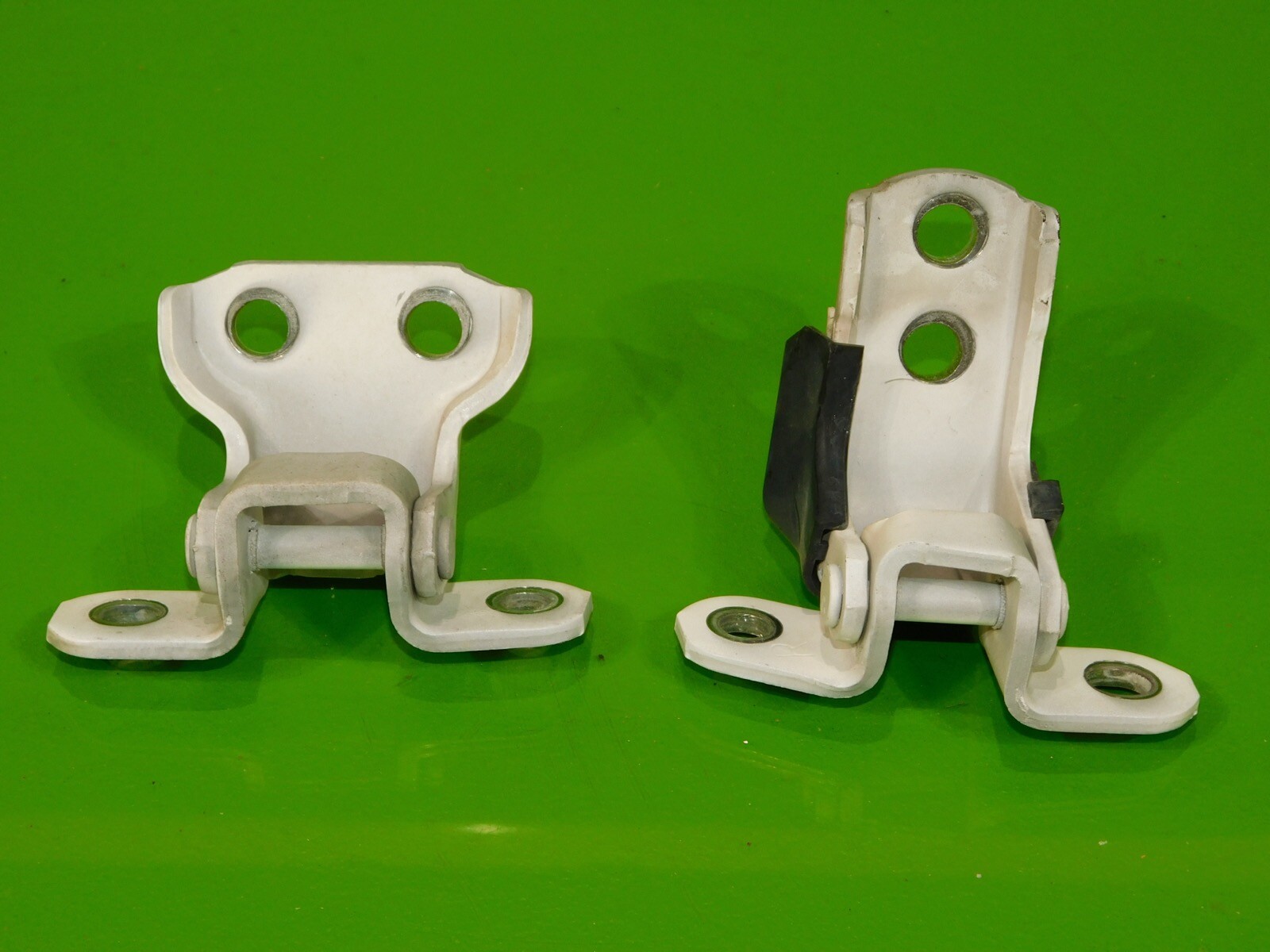 06-13 IS250 IS350 OEM passenger right front hinges hangers mounts crystal white