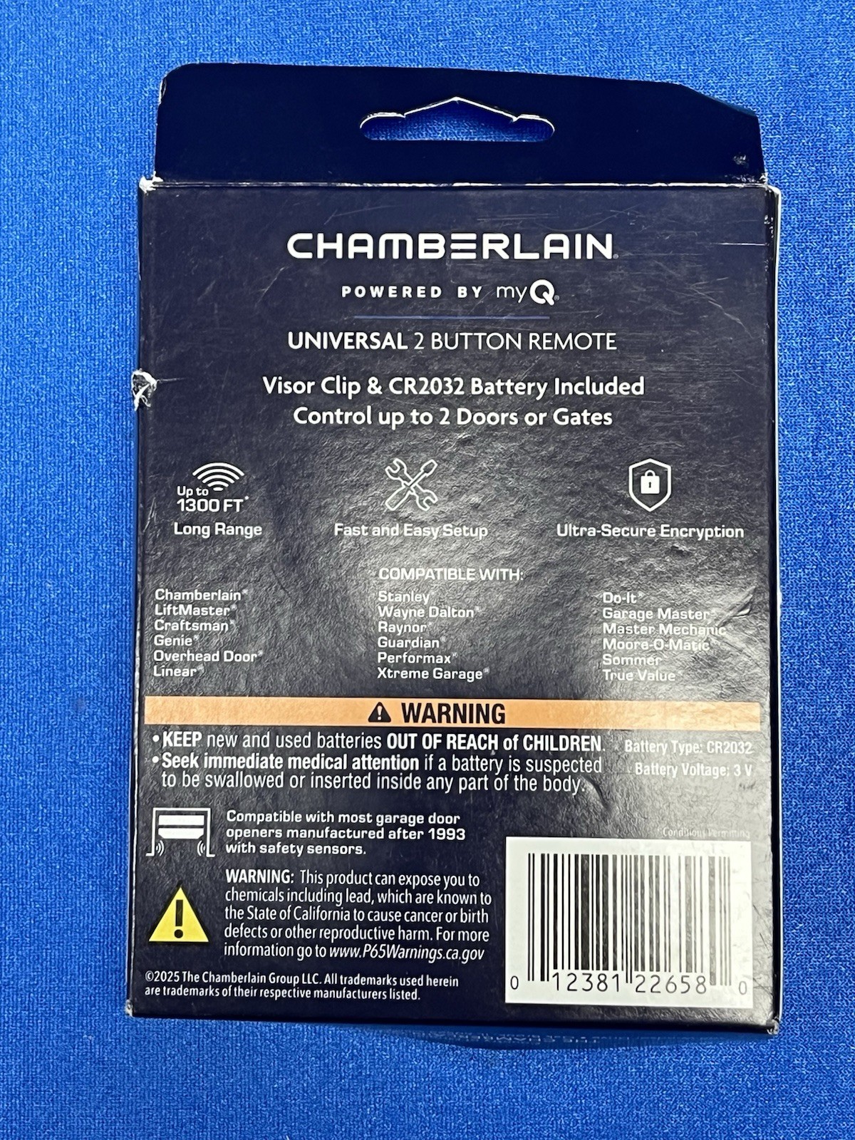 Chamberlain CHU62 Universal 2-Button Garage Door Remote Open Box