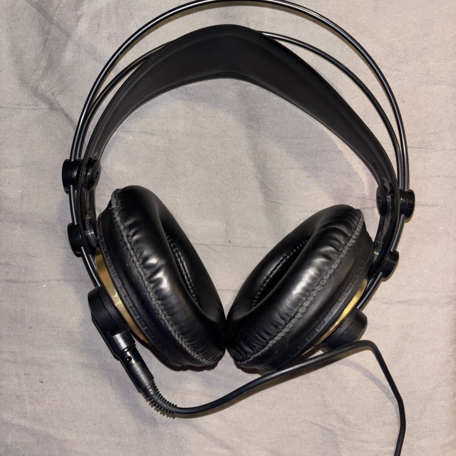 AKG Pro Audio K240 STUDIO Over-Ear, Semi-Open, Professional Studio Headphones
