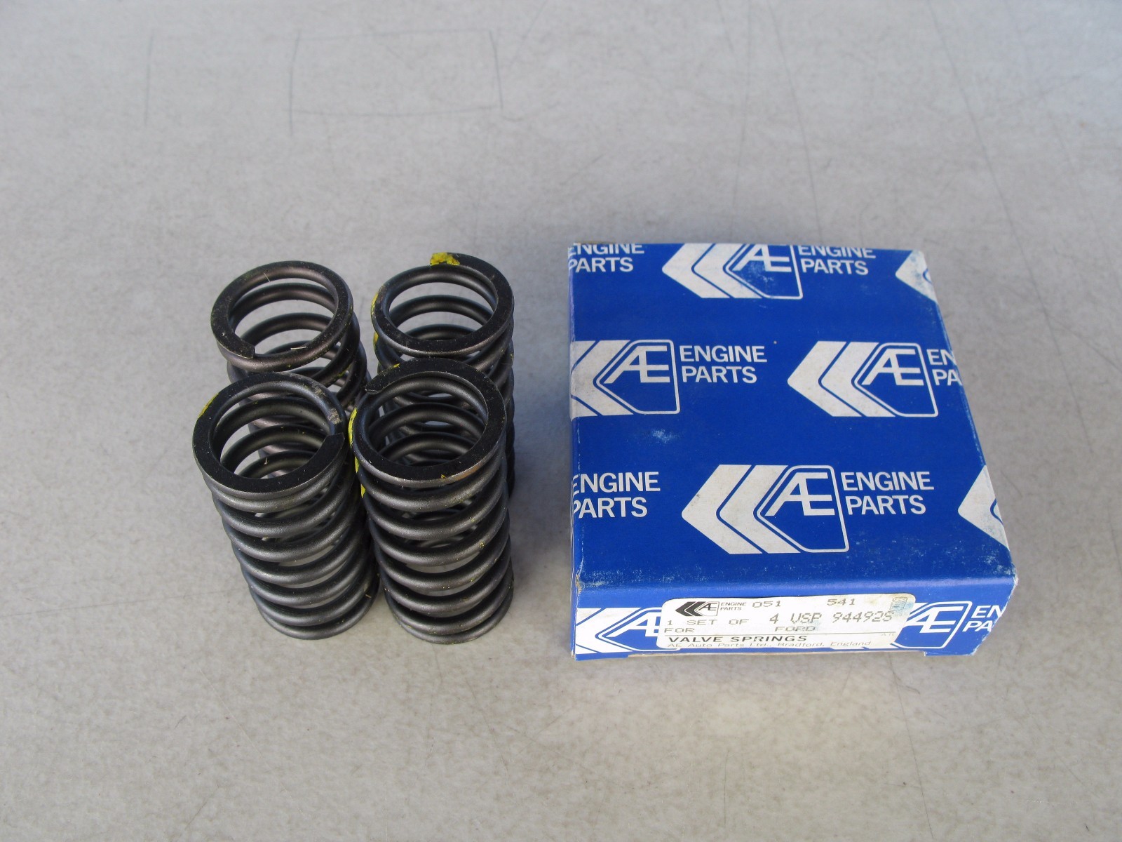 AE Engine Valve Spring fit Ford Dover 110 380CU 365CU (VSP94492S) - 4 Pcs
