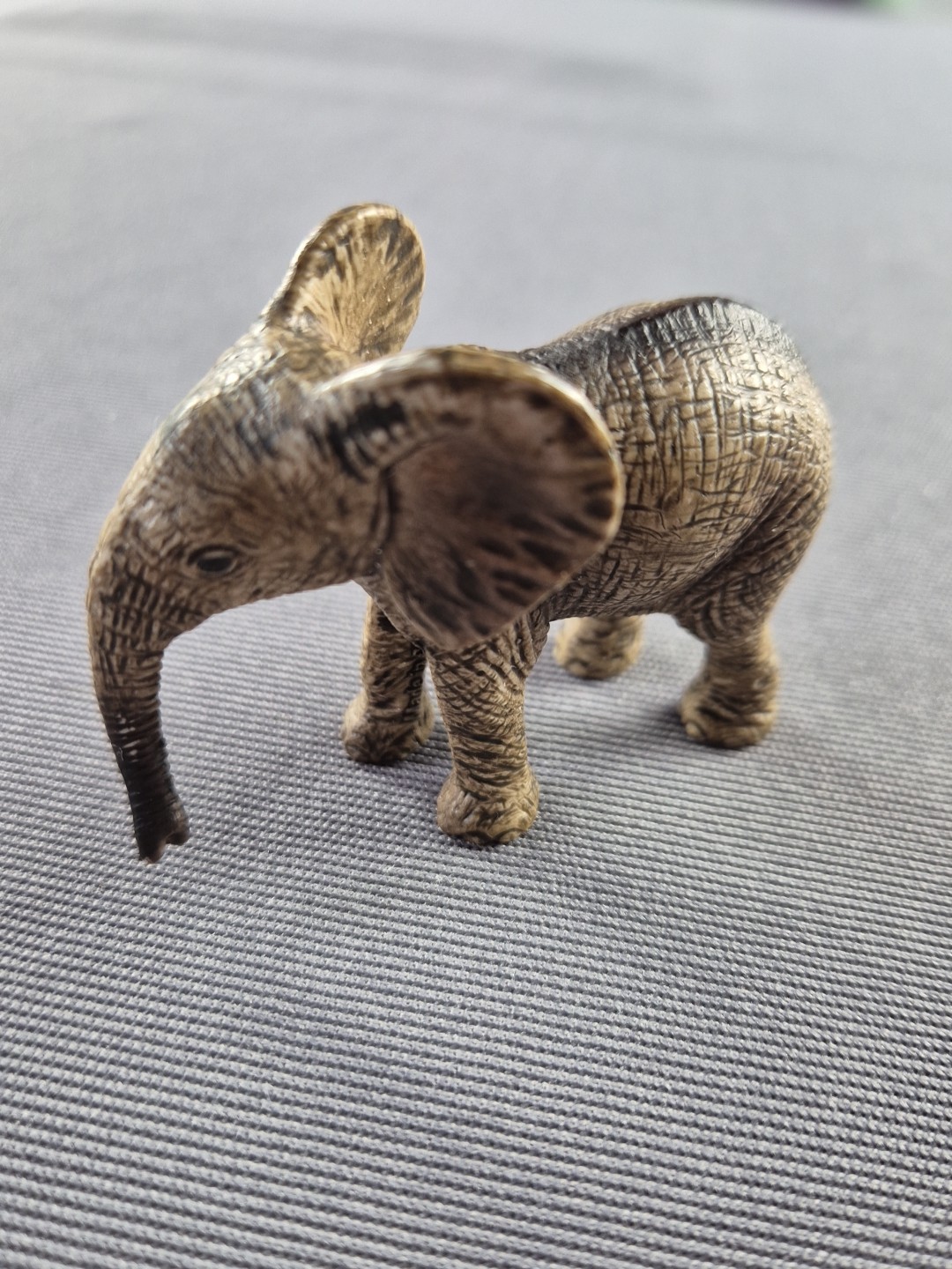 2015 Schleich Wild Life African Baby Elephant Animal Collectable Figure Toy