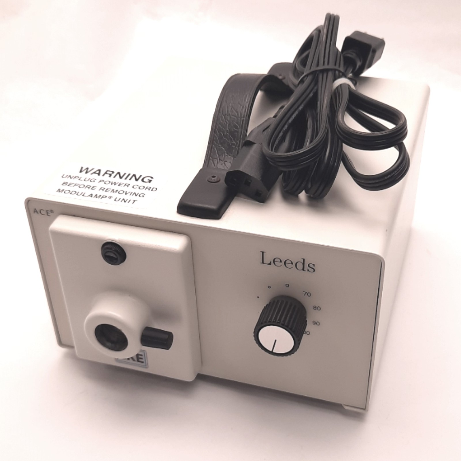 Leeds Schott A20500.14 Microscope Fiber Optic Light Source, 115-120VAC, 150W EKE