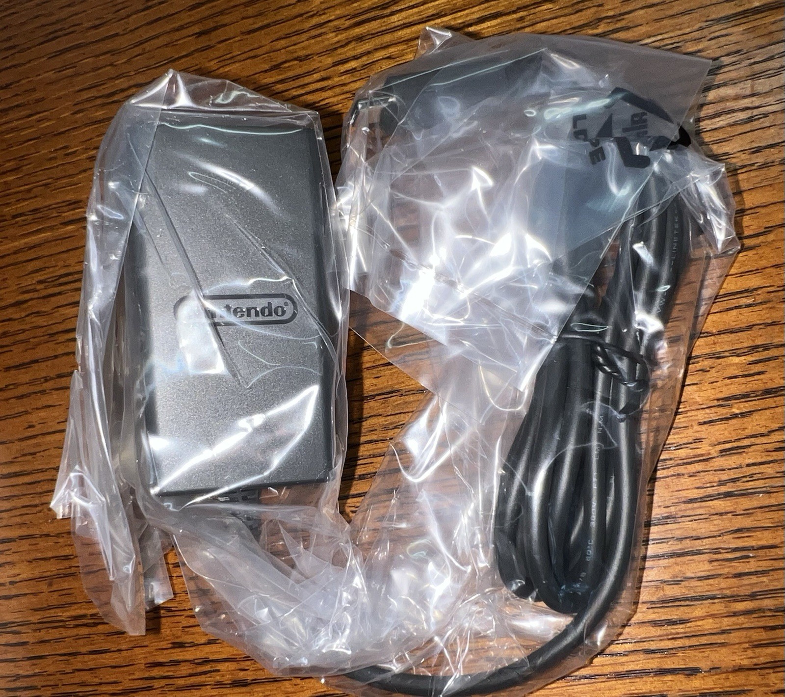 NEW Nintendo SWITCH AC Adaptor Unused OEM in Wrapper for Switch, Lite, OLED NICE