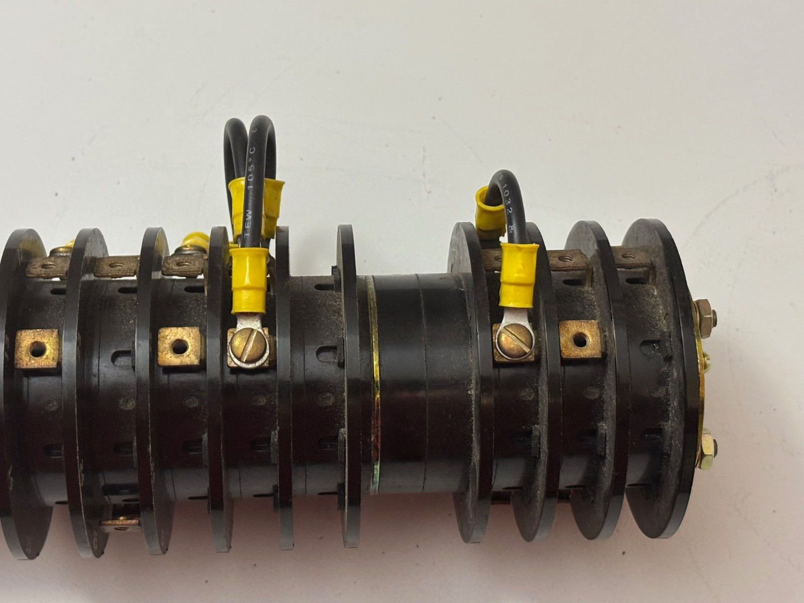 ELECTRO SWITCH CORP. Control Switch, Series 24, Cat No. 74208ML