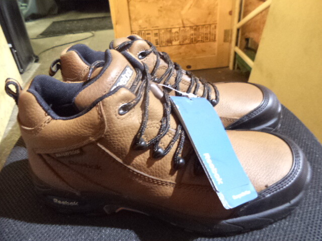Reebok Women's Tiahawk 4" Brown