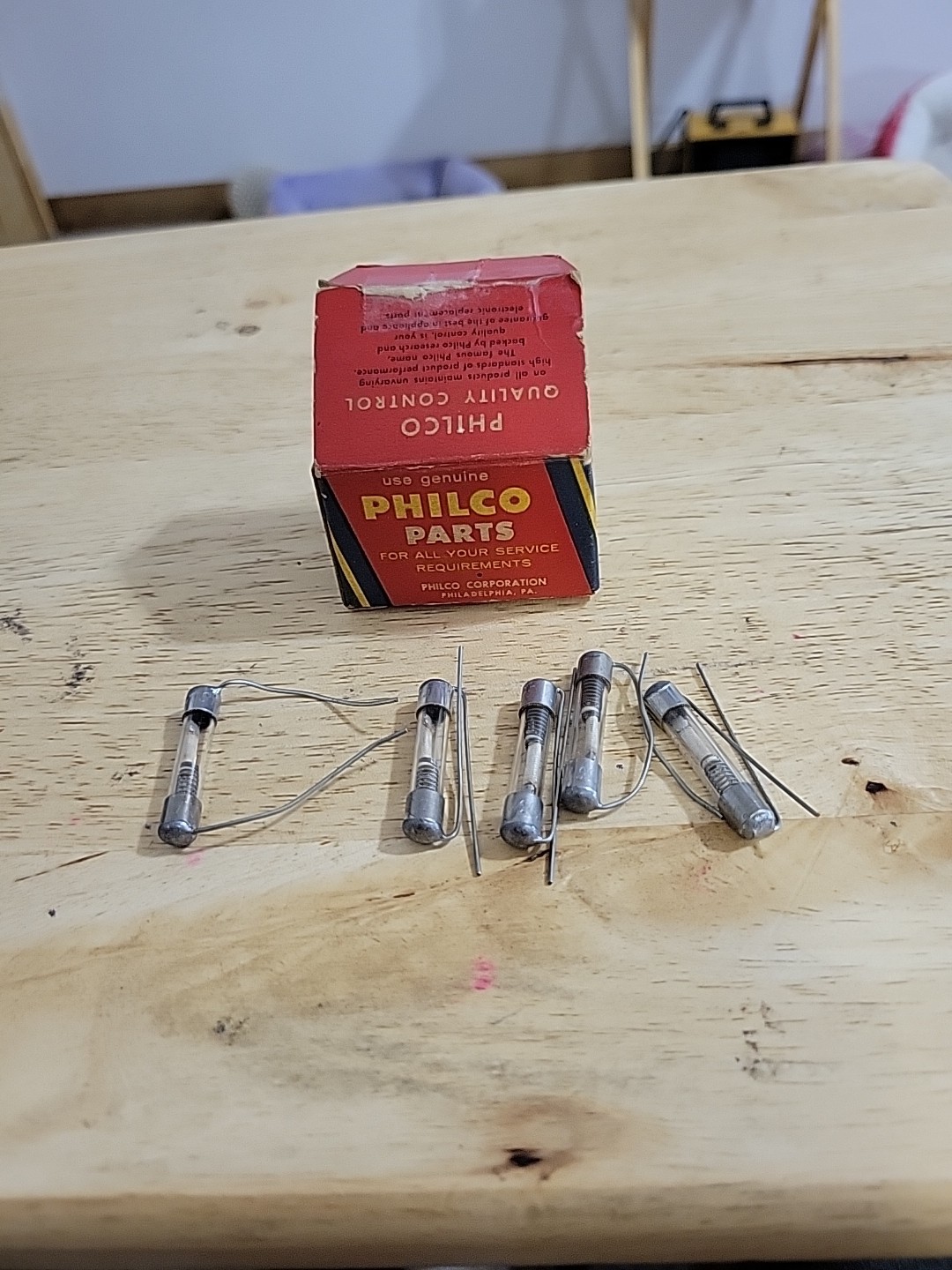 Vintage NOS Philco 3 AG 1.6 AMP Fuses lot of 5. 250 Volt. With Leads See Photos