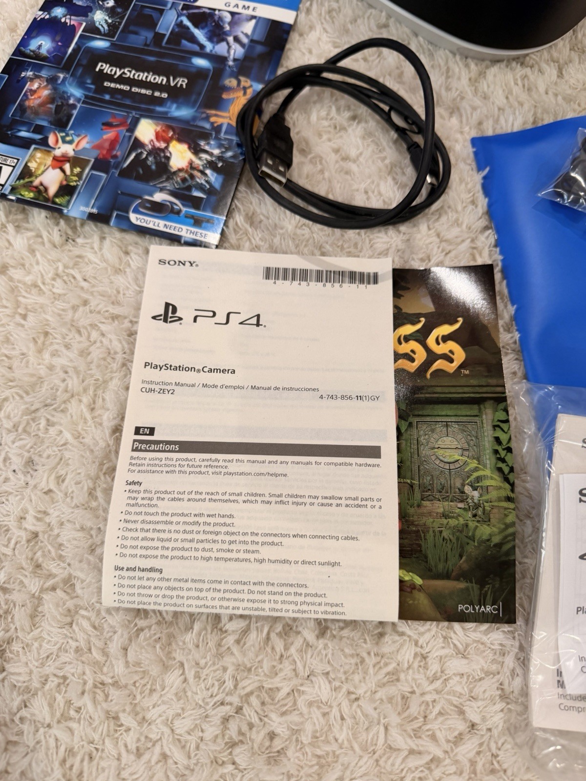 Sony PlayStation VR Virtual Reality Headset PSVR Used With Box Camera