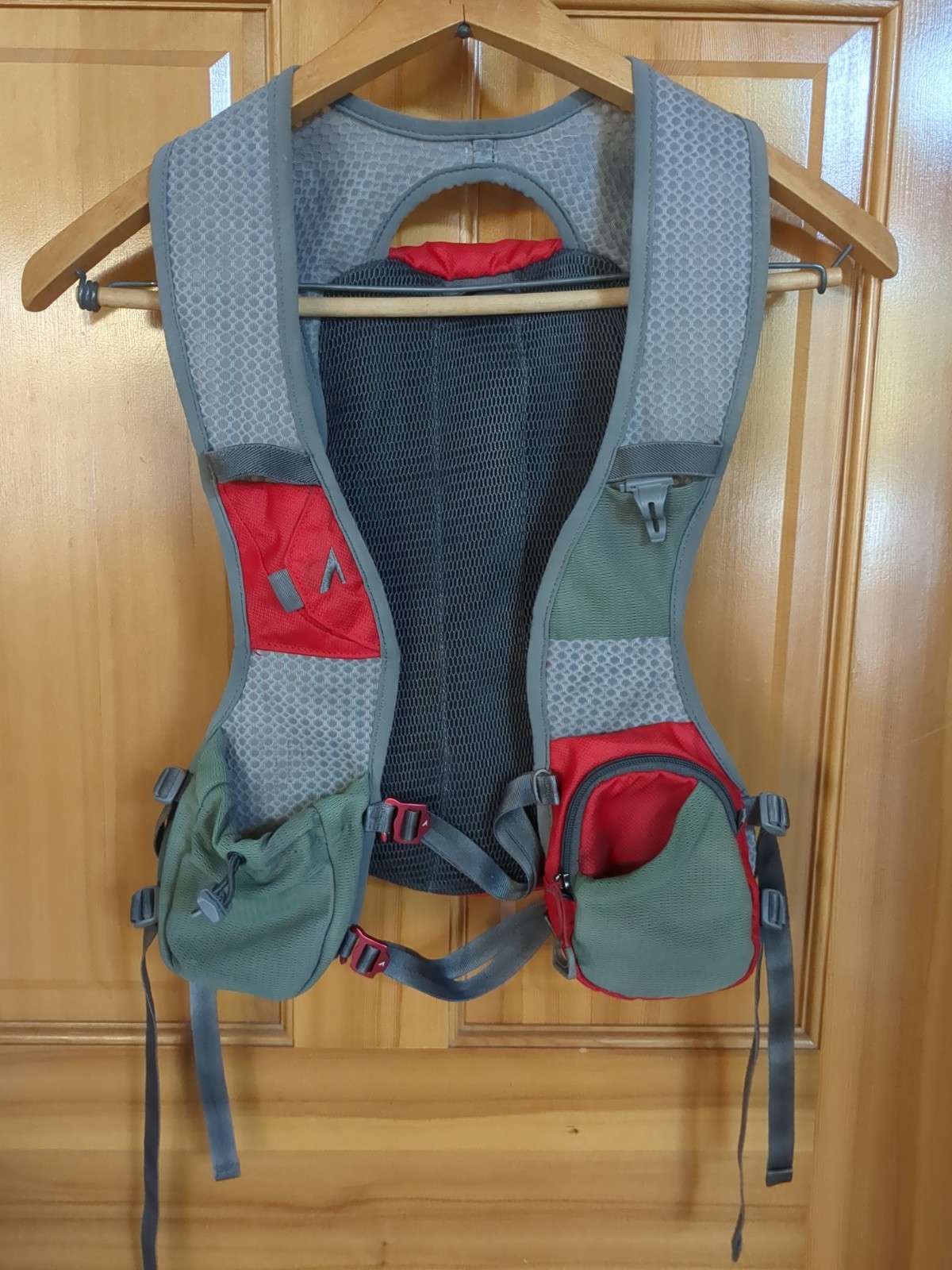 ULTRASPIRE OMEGA BACKPACK/RACE TRAIL RUNNING VEST RED