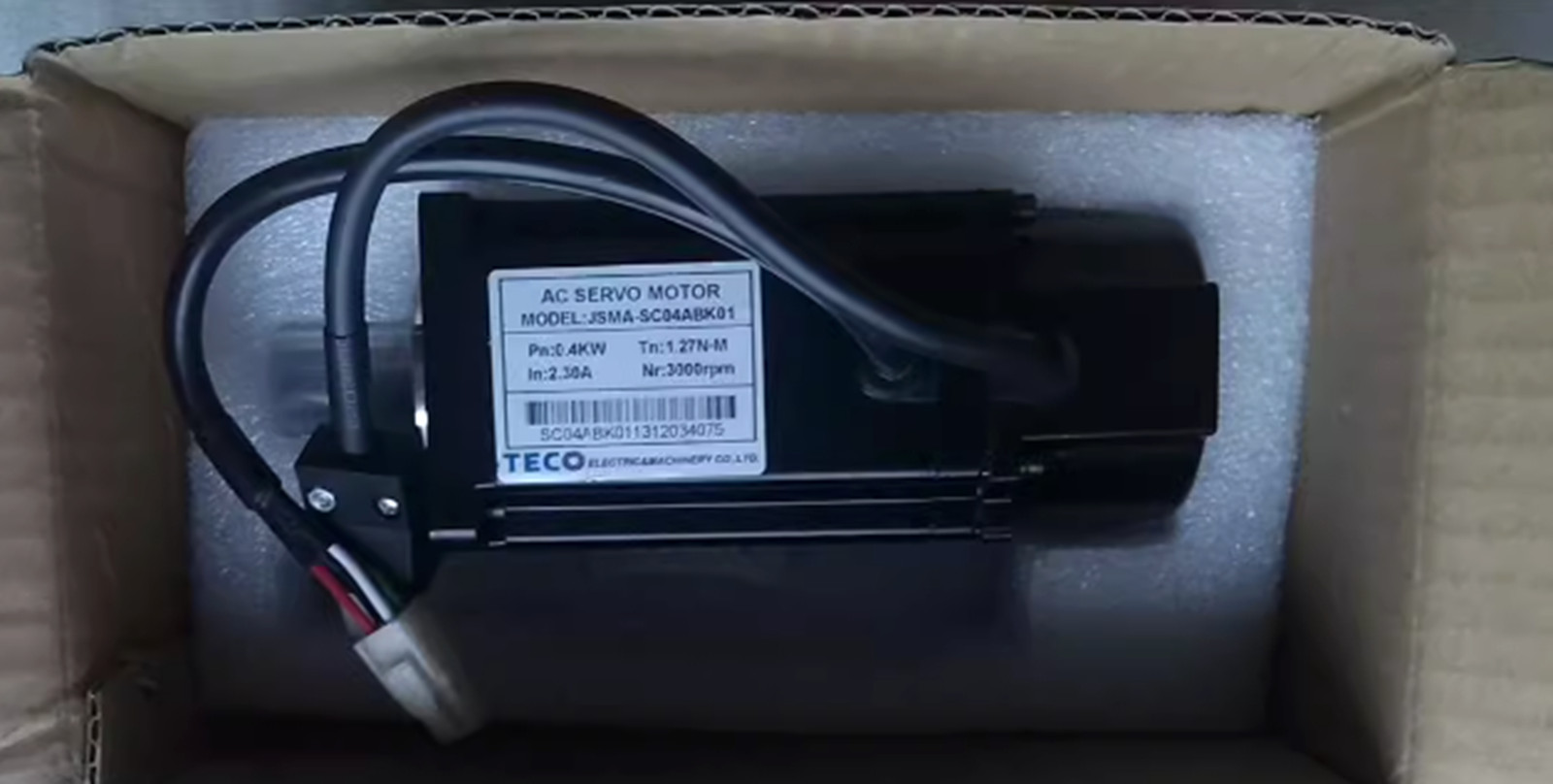 NEW TECO JSMA-SC04ABK01 Servo Motor
