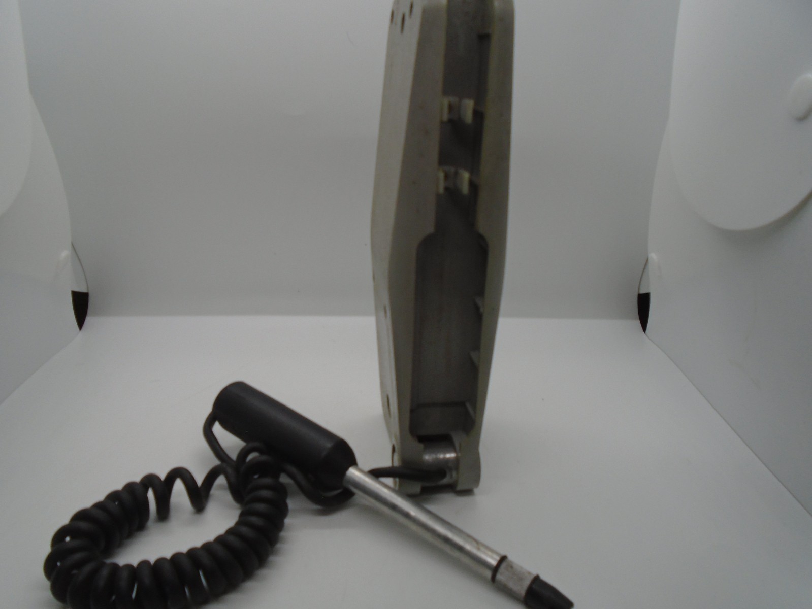 TIF 5500 Pump Style Automatic Halogen Leak Detector w/Case
